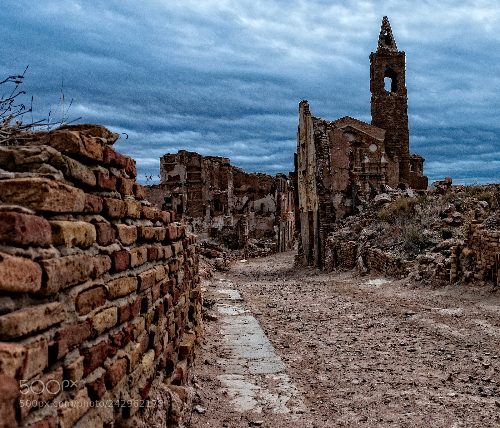 Nikon D5000 sample photo. Testimony of spanish civil photography