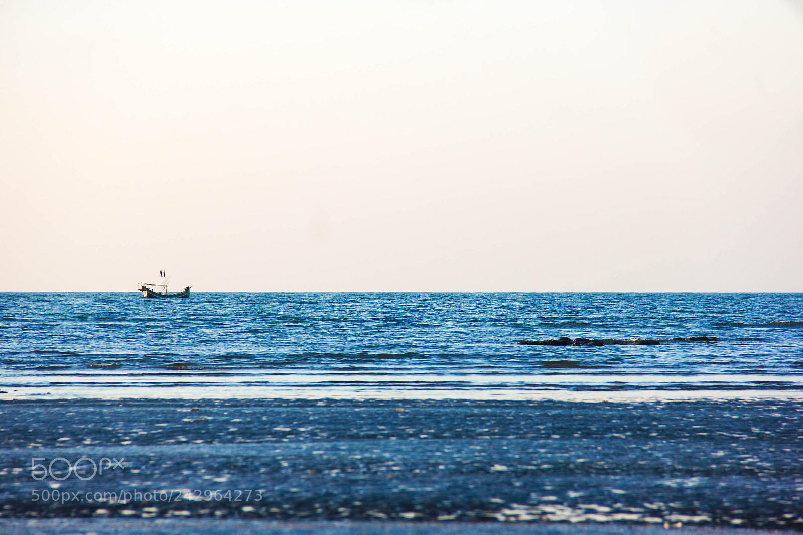 Canon EOS 60D sample photo. Lost in the blue photography