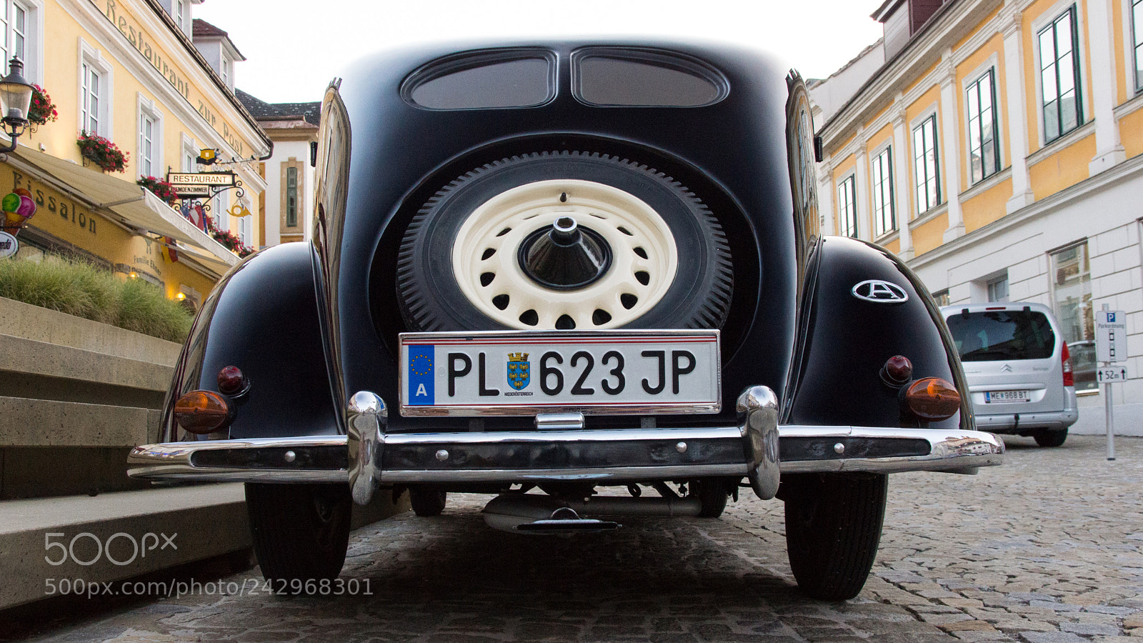 Sony SLT-A65 (SLT-A65V) sample photo. Old timer - back photography