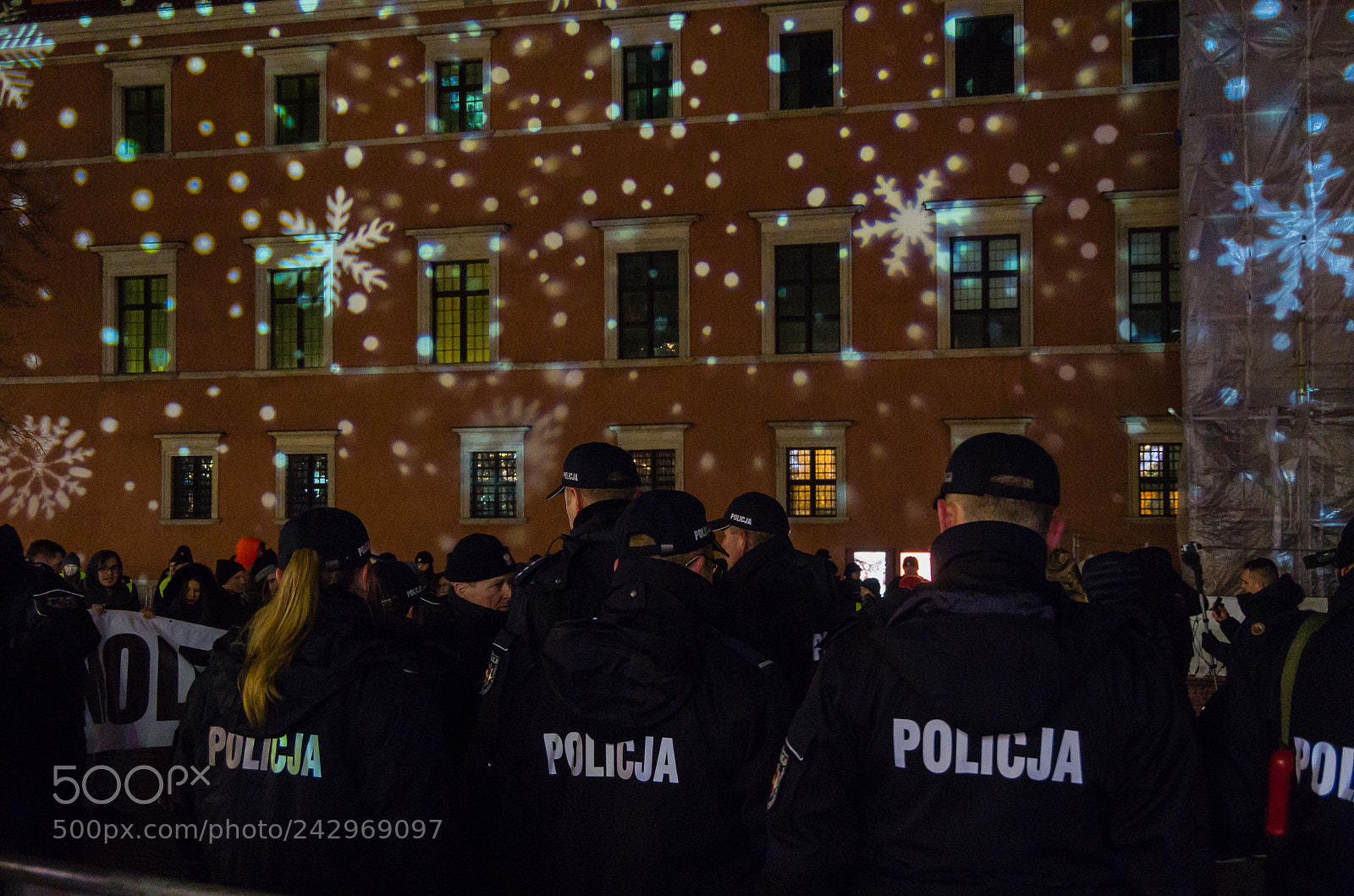 Pentax K-30 sample photo. Christmas police photography