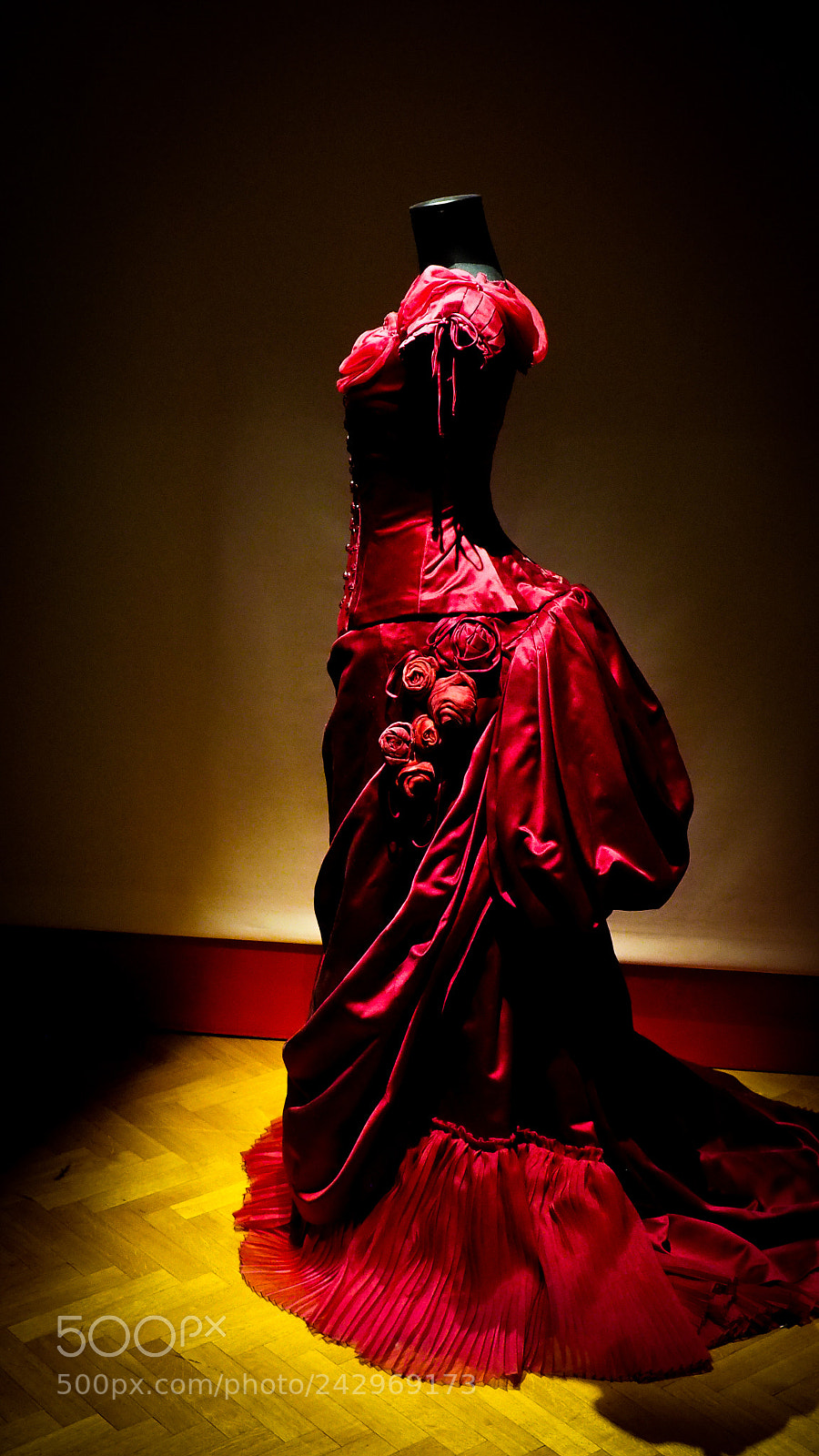 Olympus OM-D E-M10 sample photo. Scala opera costume photography