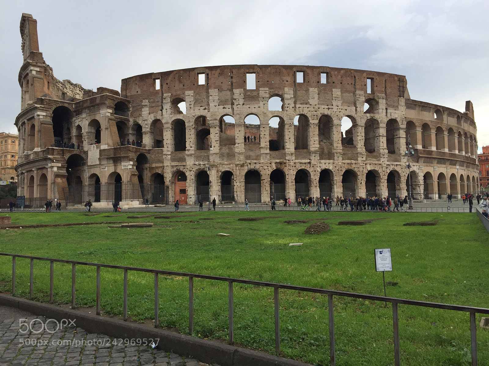 Apple iPhone 6 Plus sample photo. Colosseo, rome, italy photography