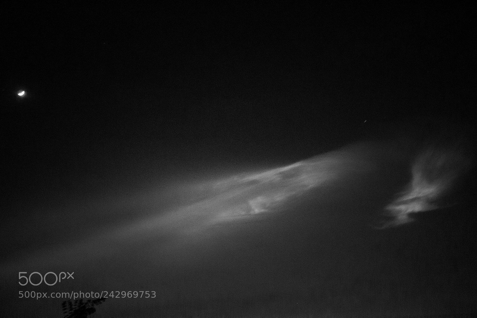 Canon EOS 700D (EOS Rebel T5i / EOS Kiss X7i) sample photo. Rocket_trail_bw photography
