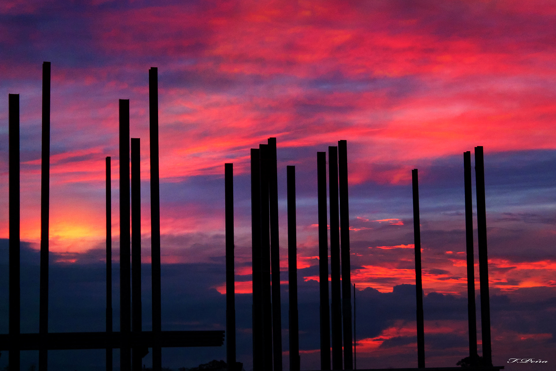 Canon EOS 650D (EOS Rebel T4i / EOS Kiss X6i) sample photo. Sunset and building photography