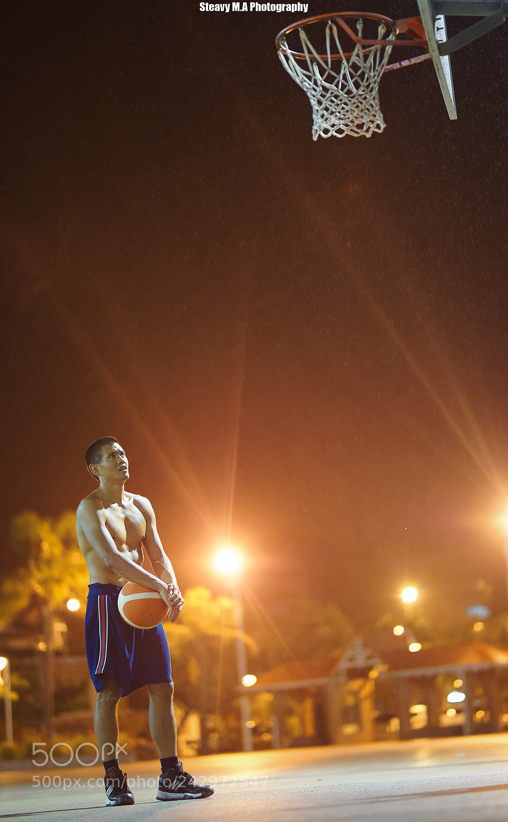 Canon EOS 5DS sample photo. Under the hoop photography