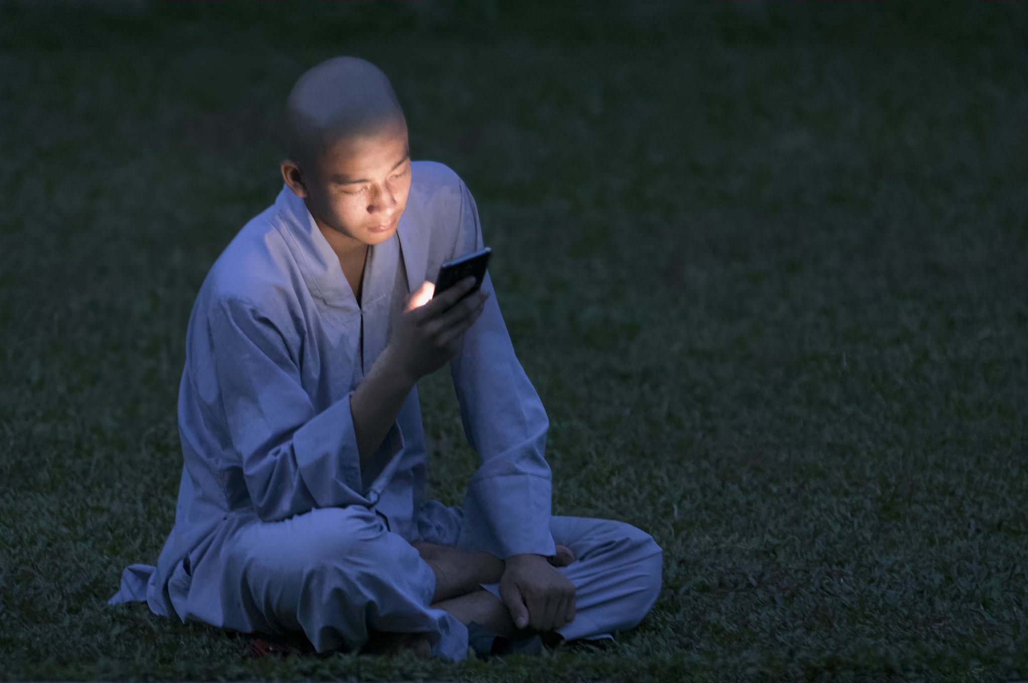 Pentax K-3 II sample photo. Monk at dusk photography