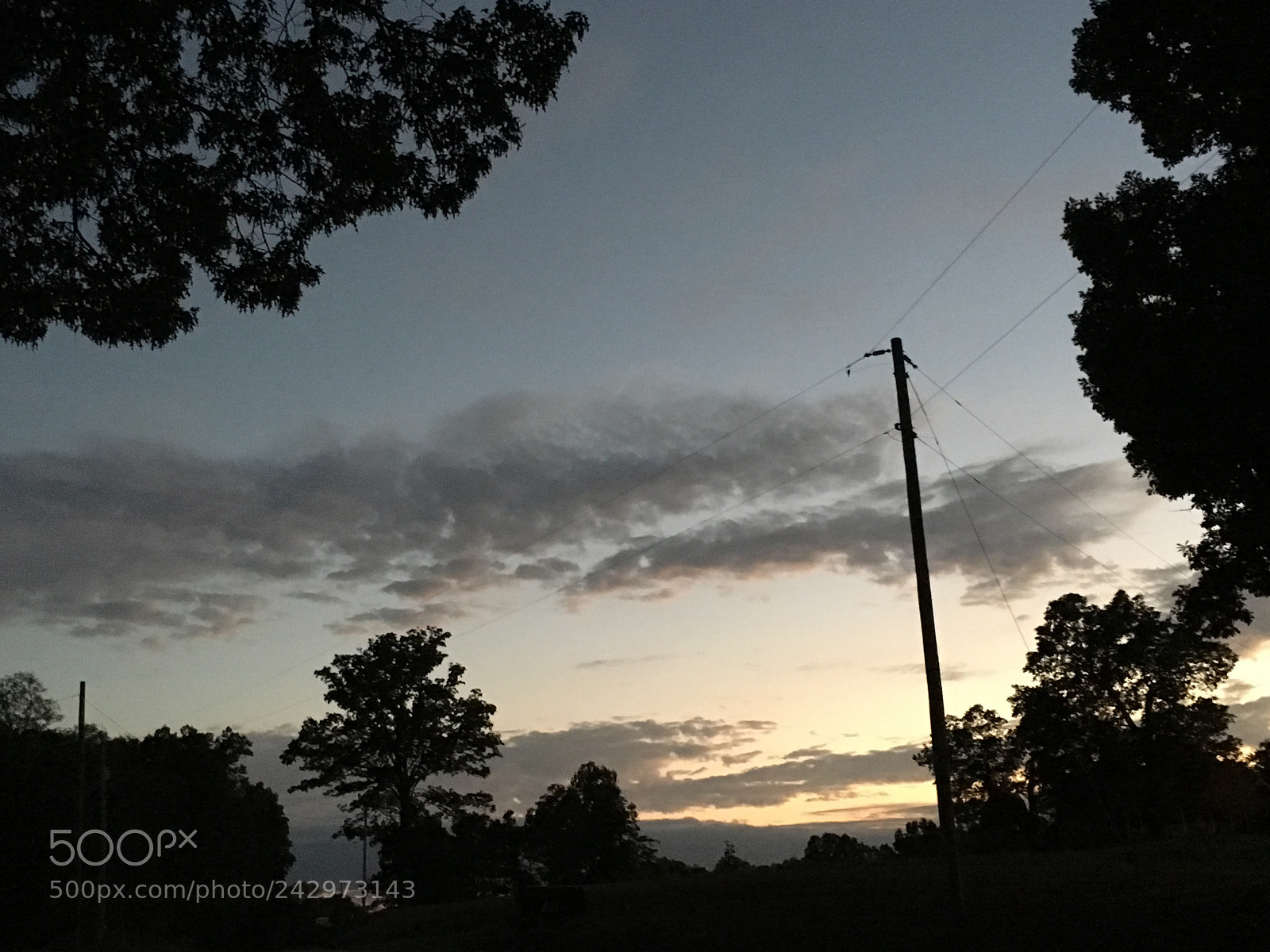 Apple iPhone SE sample photo. Sky at dusk in photography