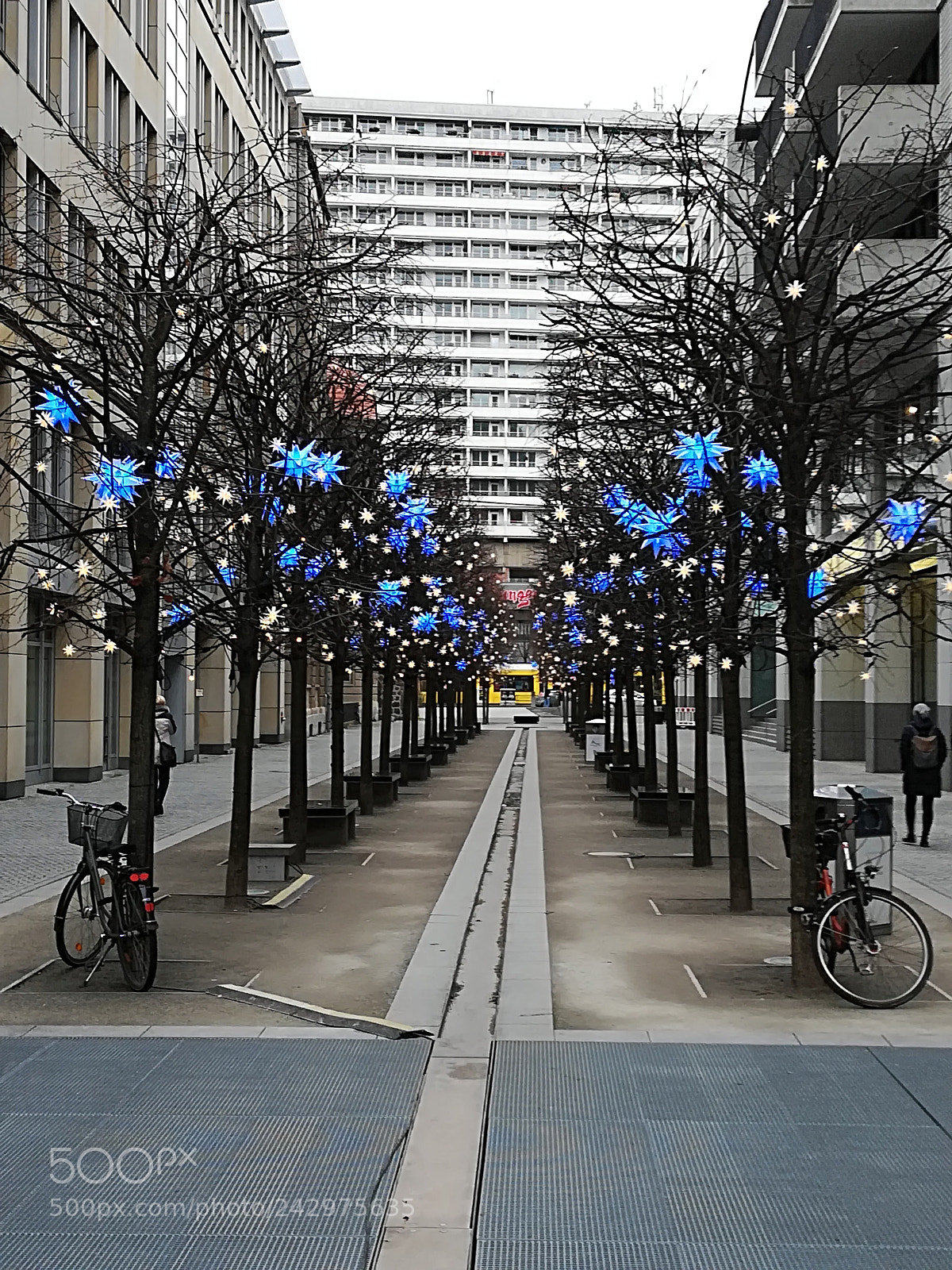 HUAWEI P10 lite sample photo. Berlin blue colour photography