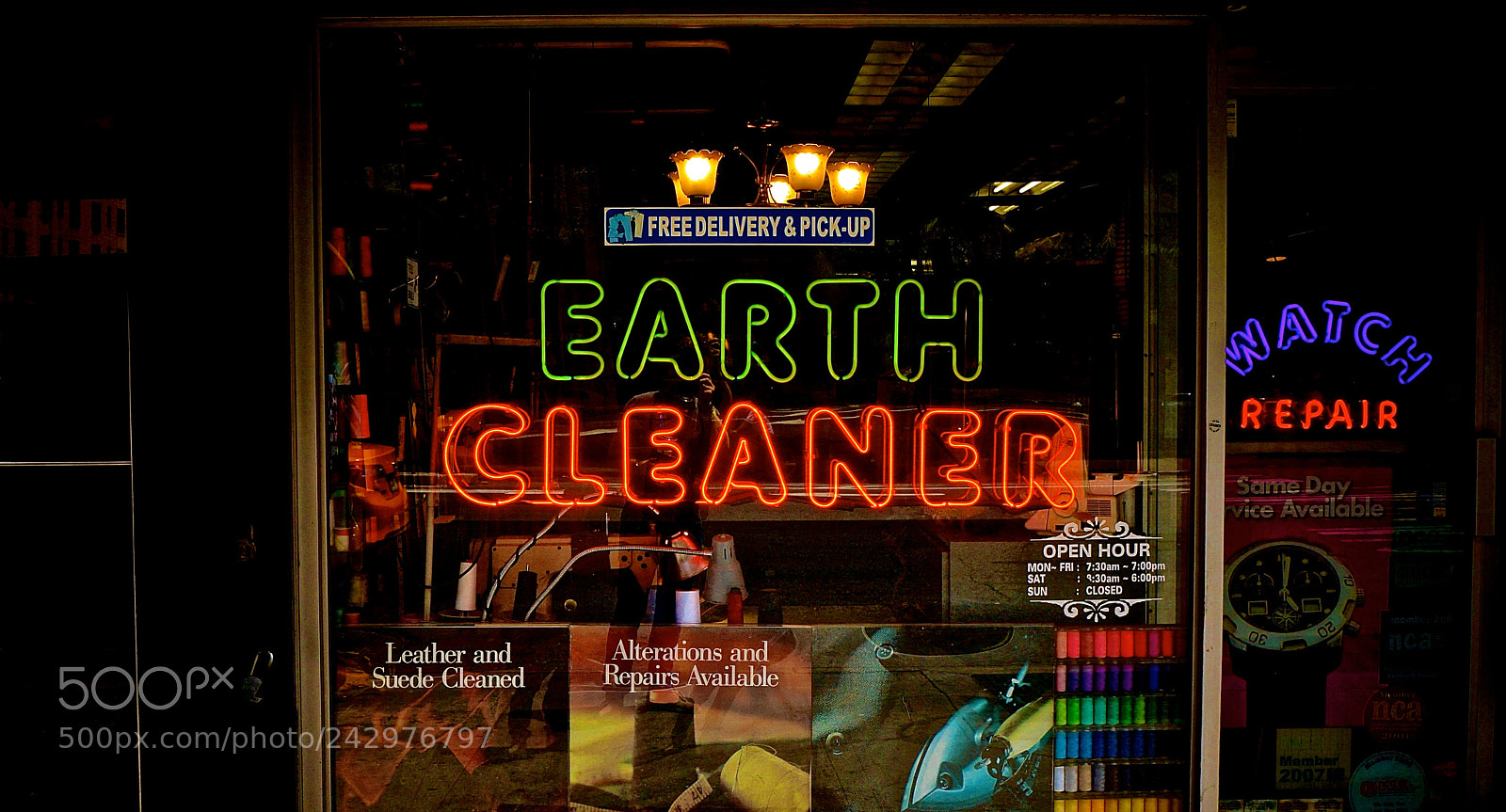 Sony Alpha NEX-3N sample photo. Earth cleaner photography