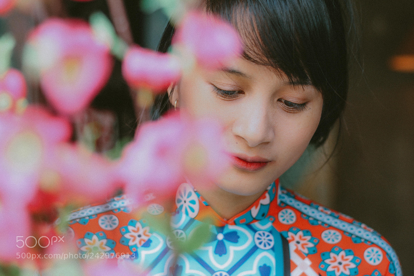 Canon EOS 60D sample photo. A vietnamese woman in photography