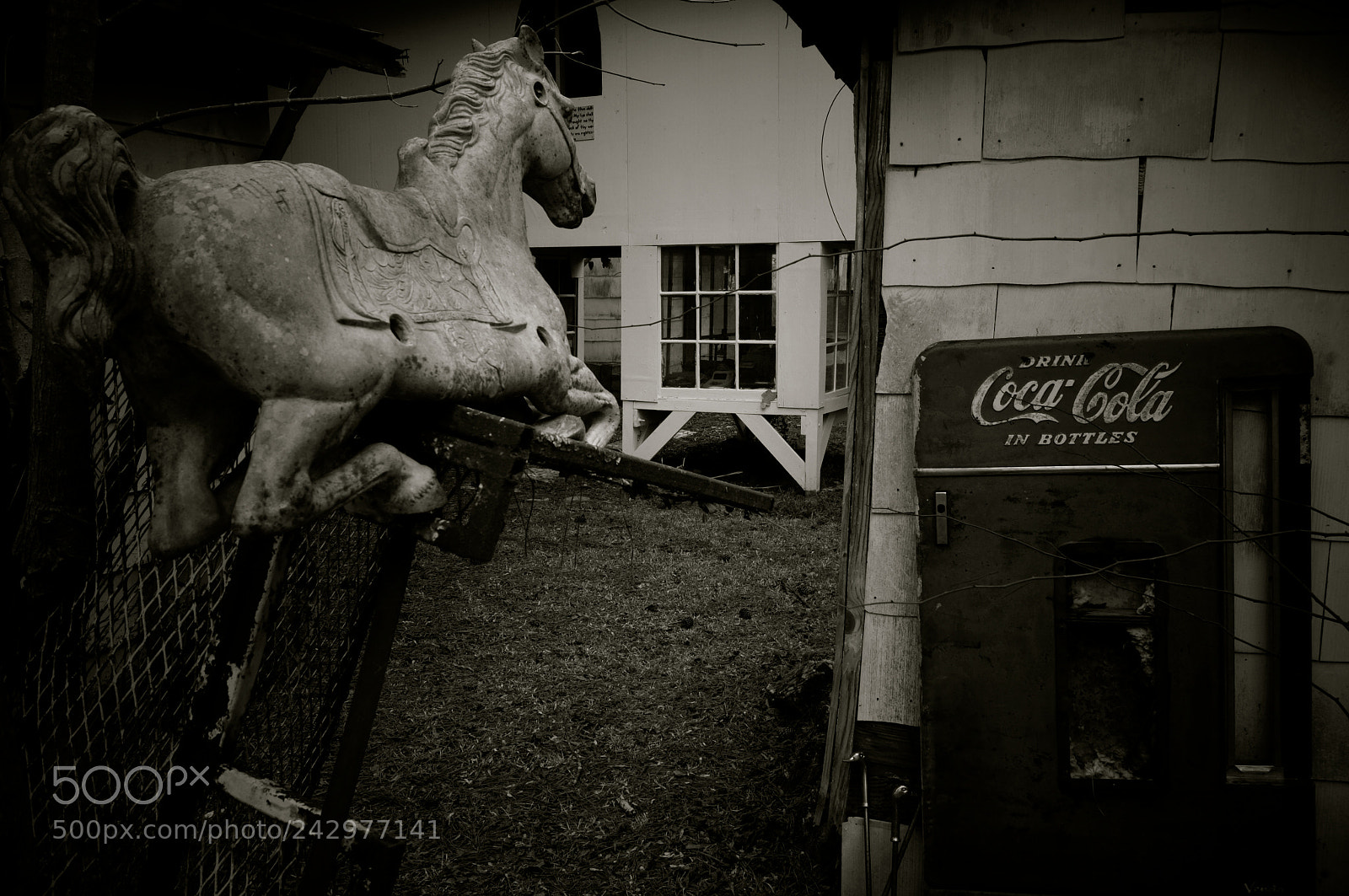 Sony Alpha NEX-3N sample photo. Finster coca cola photography