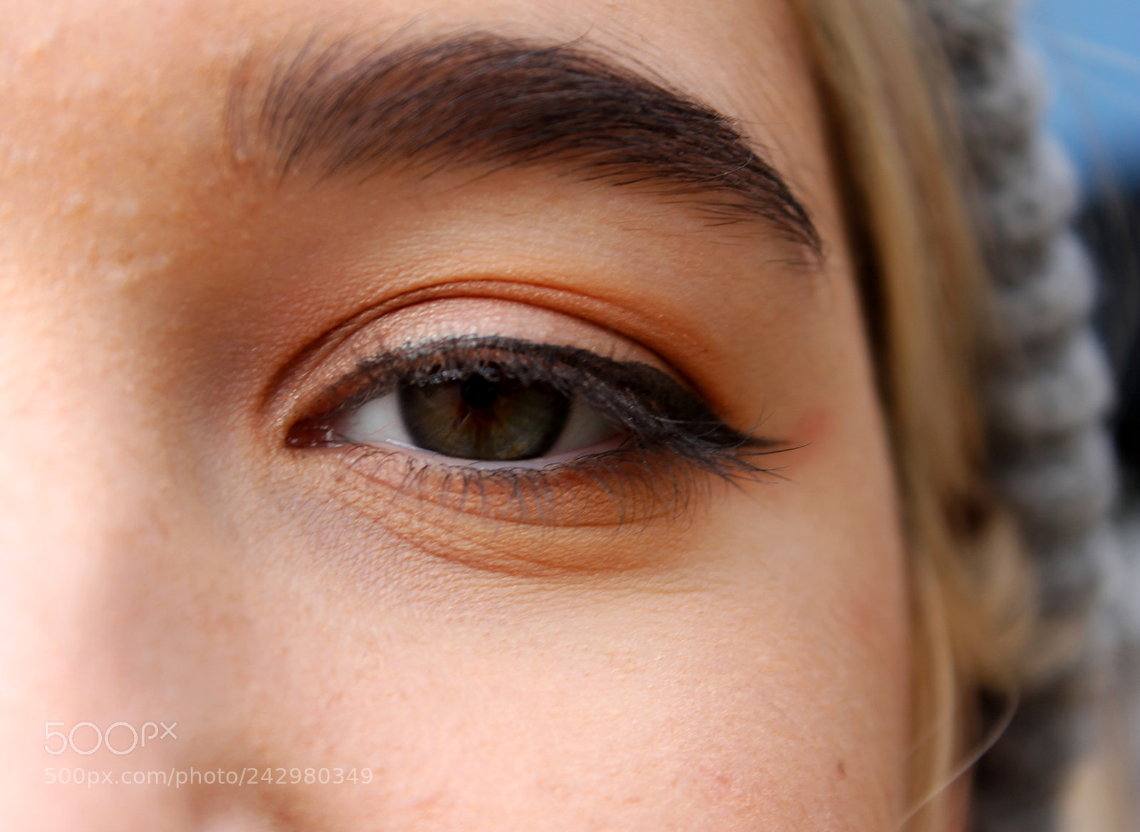 Canon EOS 1100D (EOS Rebel T3 / EOS Kiss X50) sample photo. Bright eyes photography