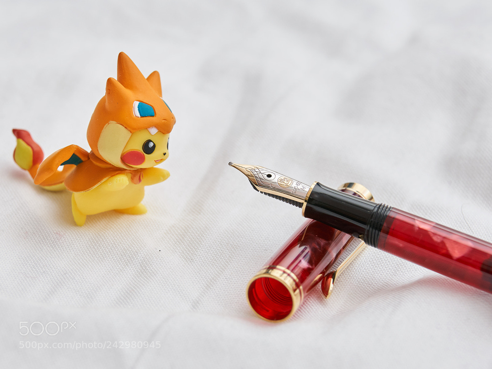 Sony a6300 sample photo. Pelikan m320 ruby photography