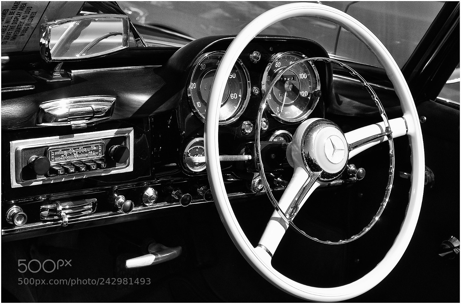 Nikon D90 sample photo. Vintage mercedes.jpg photography