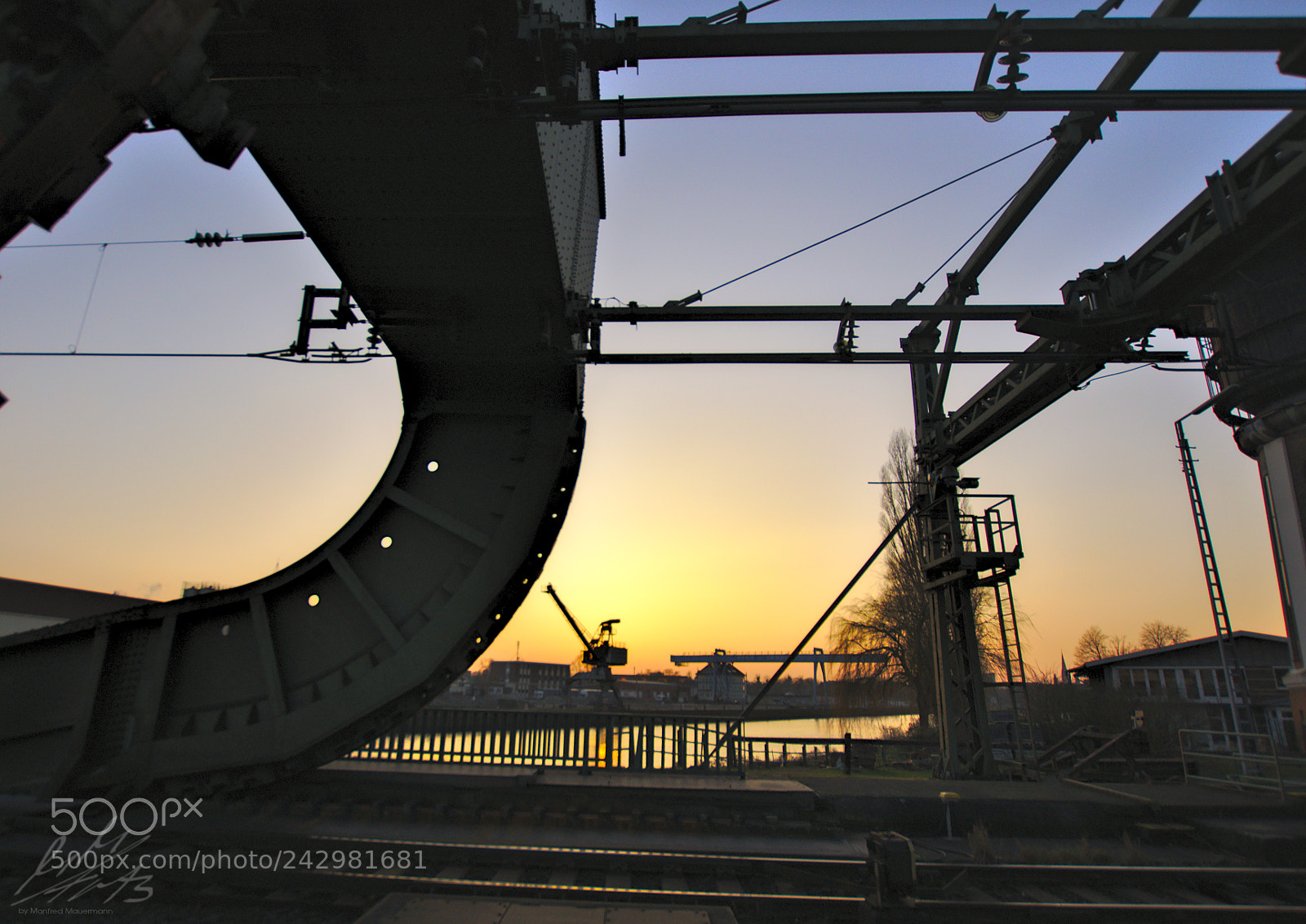 Nikon D90 sample photo. Color & steel photography