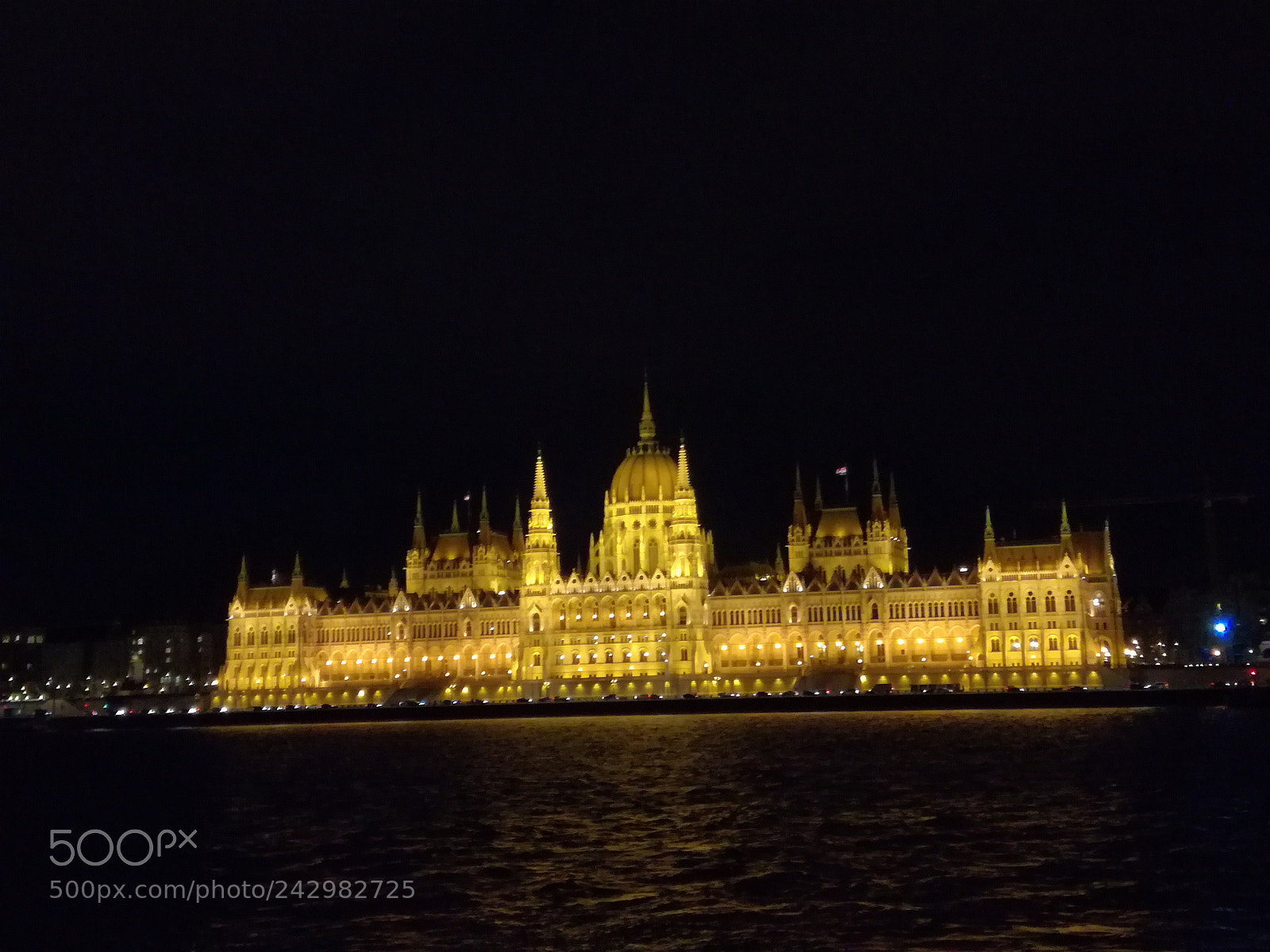 HUAWEI P9 LITE sample photo. Parliament in budapest photography