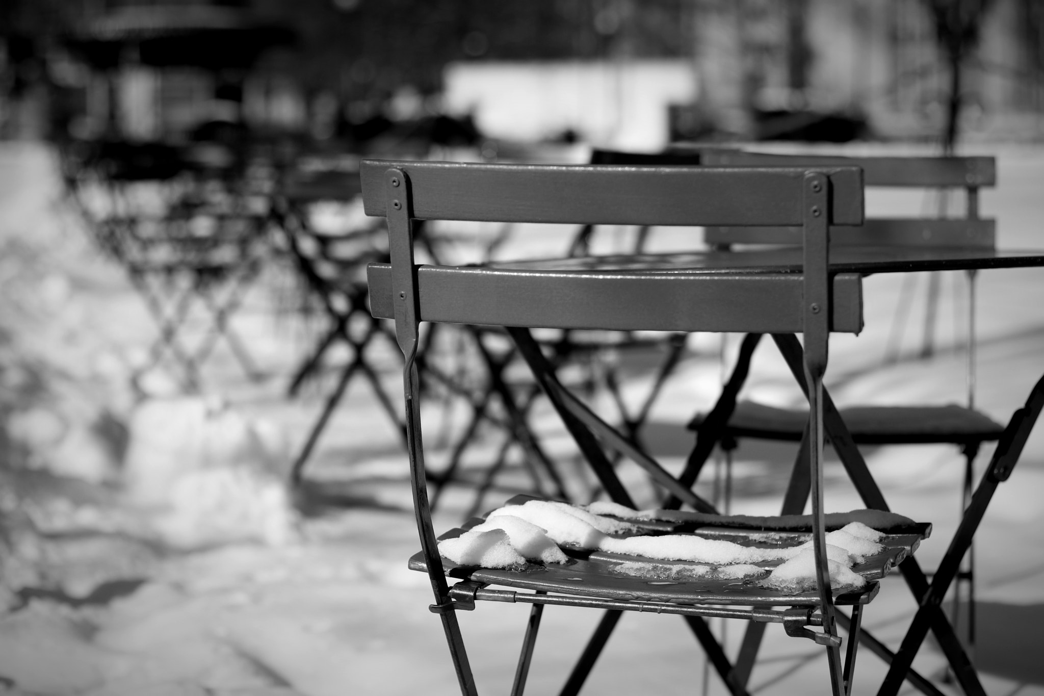 Canon EOS 80D + Canon EF 50mm F1.4 USM sample photo. Turning tables photography