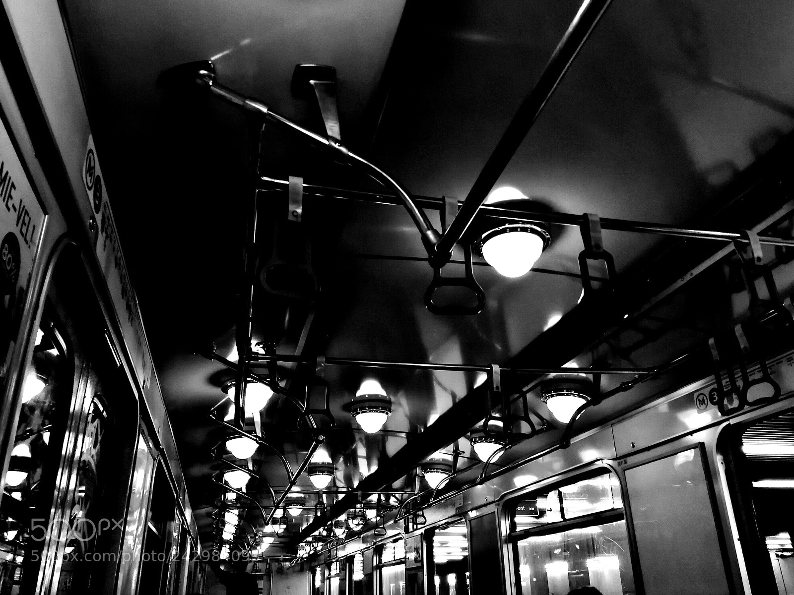 HUAWEI Mate 9 Pro sample photo. Budapest metro photography