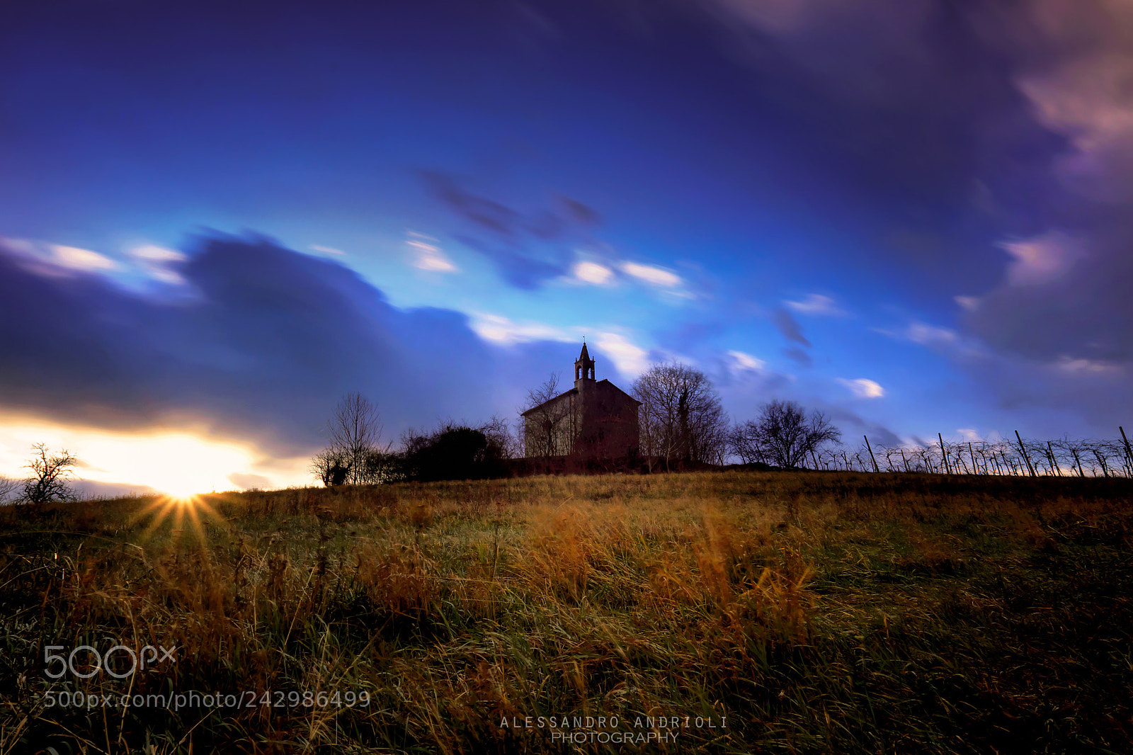 Fujifilm X-T2 sample photo. Vecchia chiesetta al tramonto photography