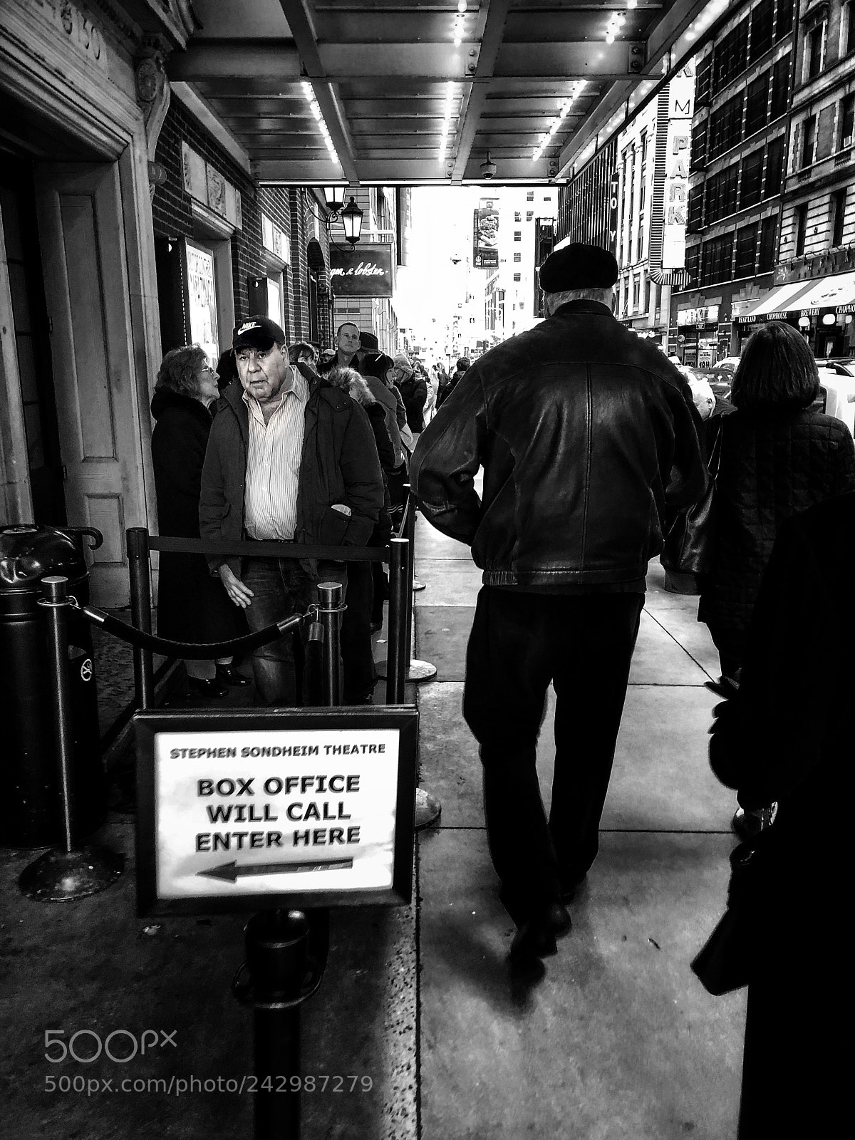 Apple iPhone X sample photo. Broadway wait line photography