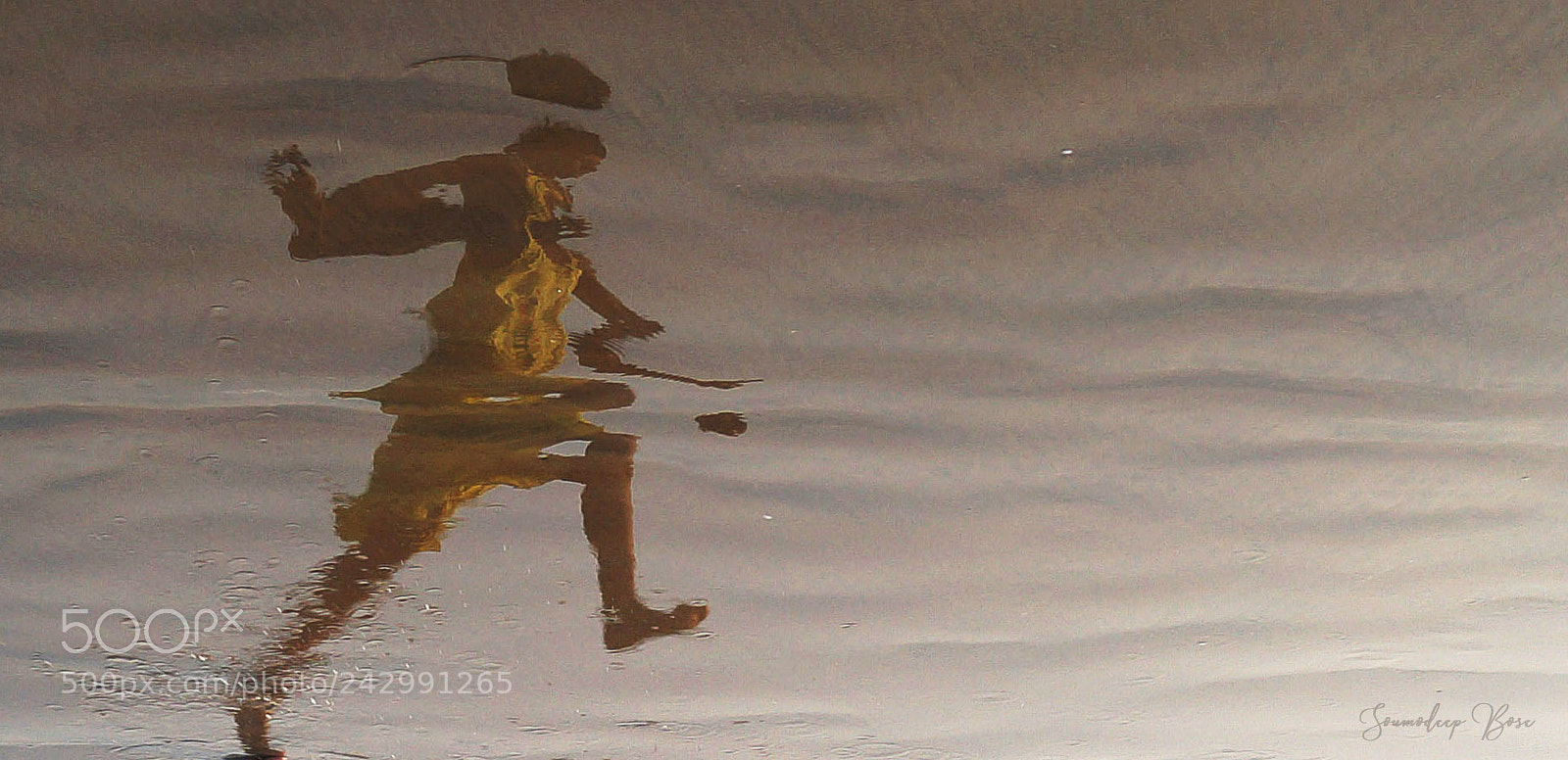 Sony SLT-A58 sample photo. The reflected step photography