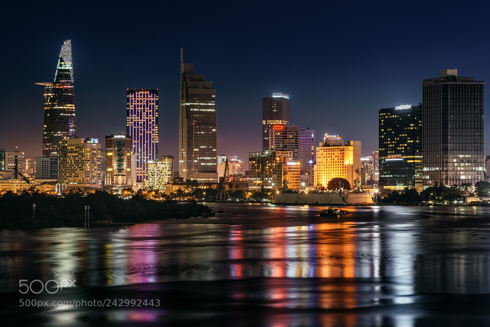 Sony a7 II sample photo. Urban night skyline view photography