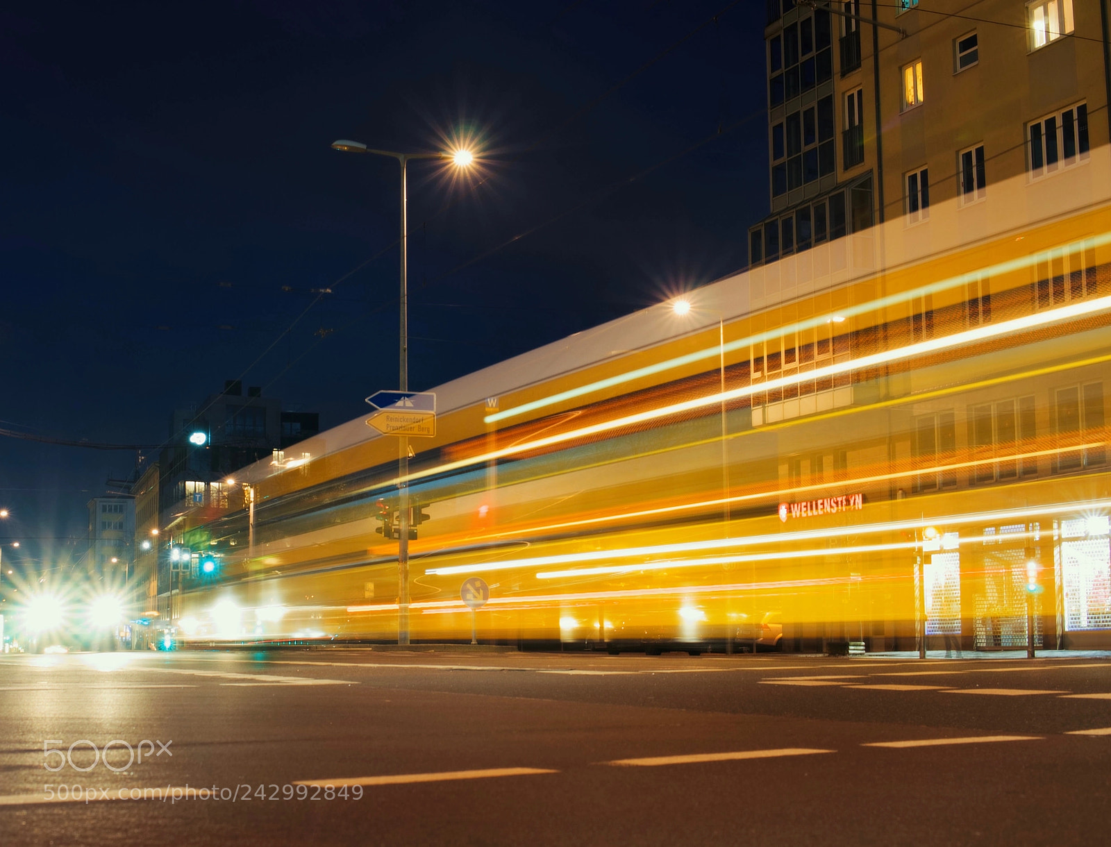 Sony Alpha NEX-6 sample photo. Always on the move photography