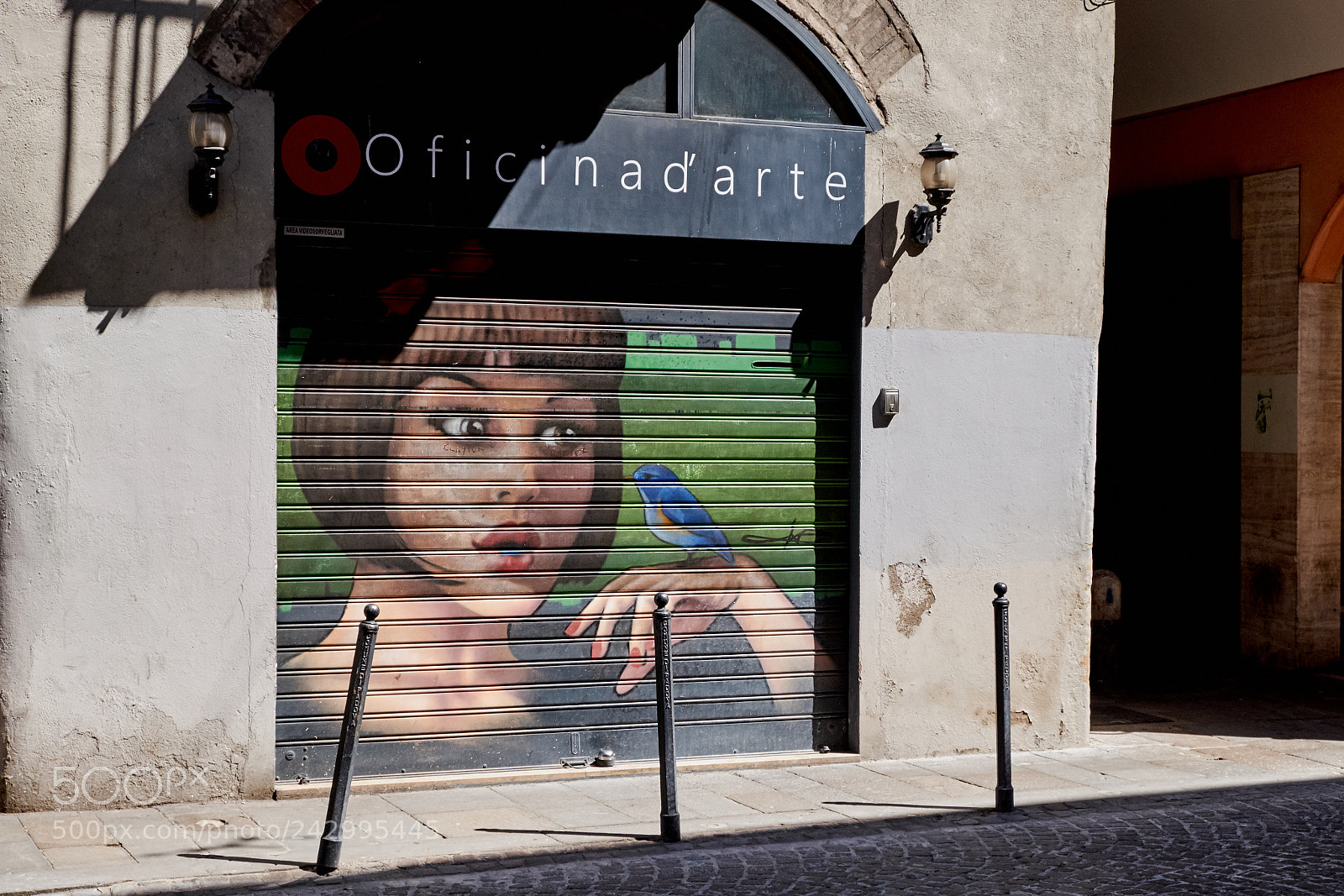 Fujifilm X-T1 sample photo. Oficina d'arte photography
