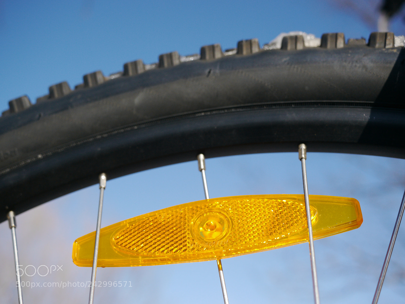 Panasonic Lumix DMC-GH2 sample photo. Reflector bicycle tire photography