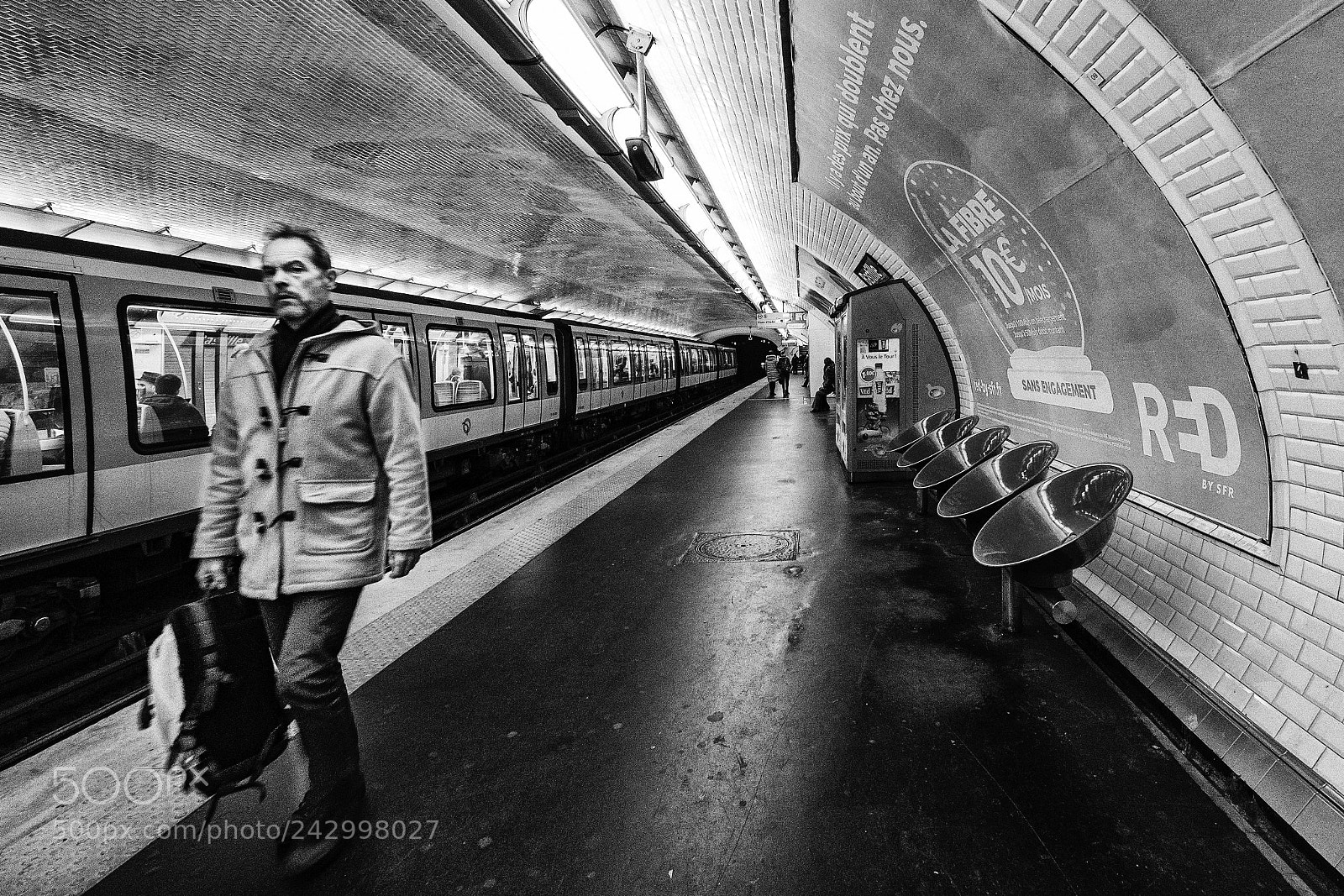 Fujifilm X-T2 sample photo. Metro paris photography