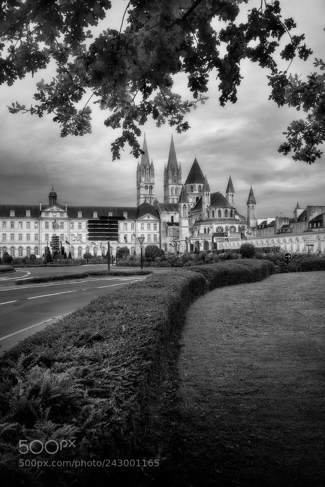 Sony a7R sample photo. L'abbaye-aux-hommes photography