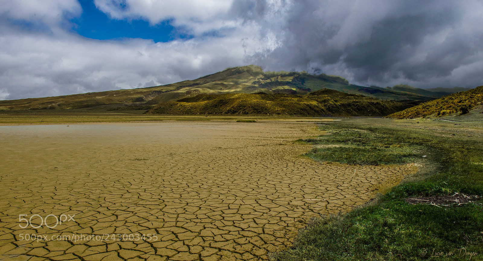 Nikon D610 sample photo. Cotopaxi volcan photography