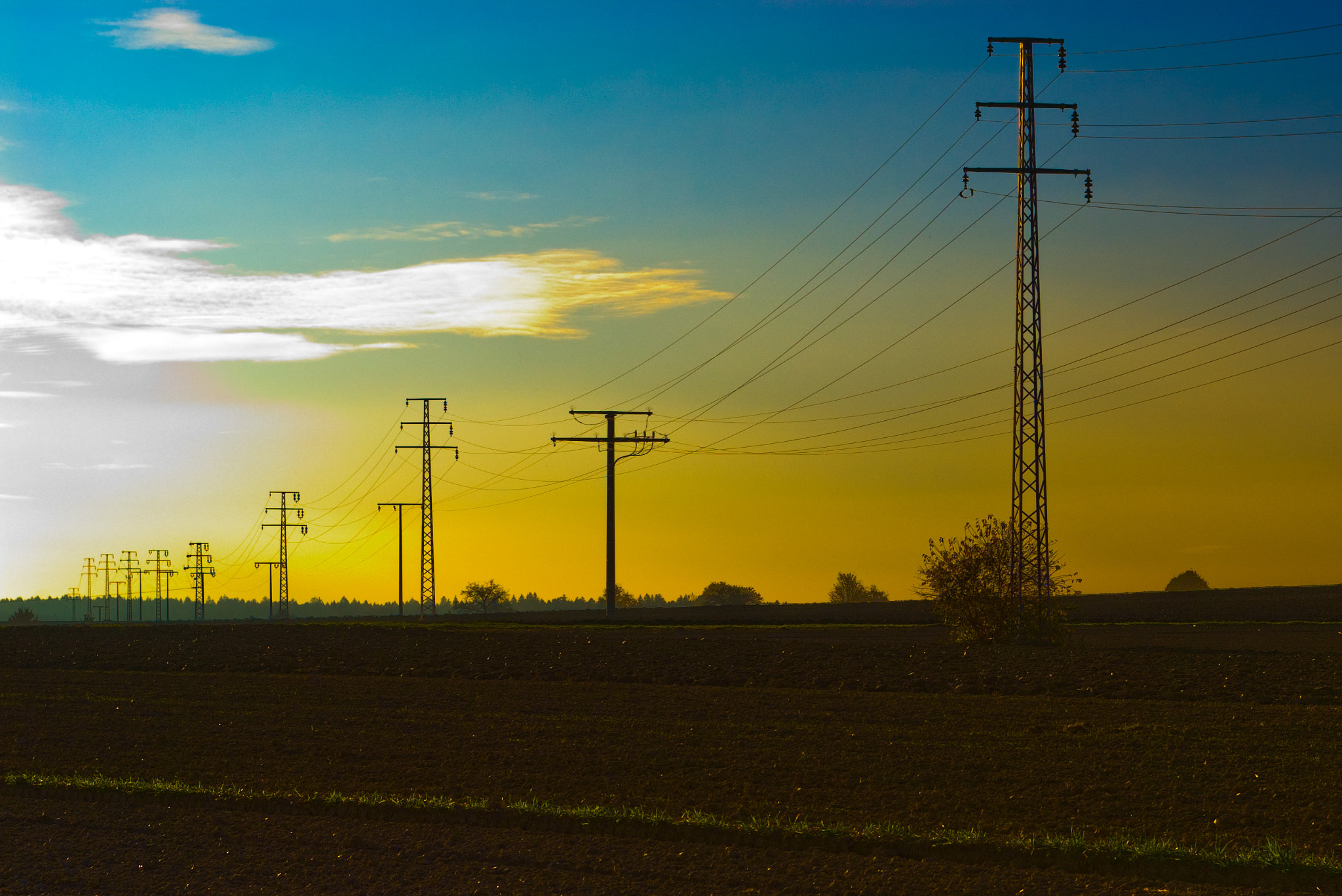 Pentax K100D sample photo. Transmission line photography