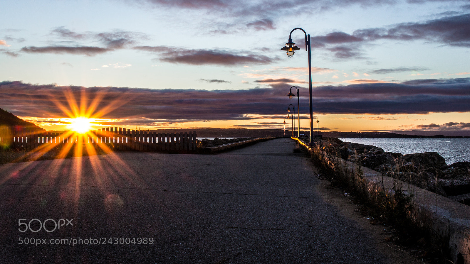 Canon EOS 100D (EOS Rebel SL1 / EOS Kiss X7) sample photo. Sunrise at the docks photography