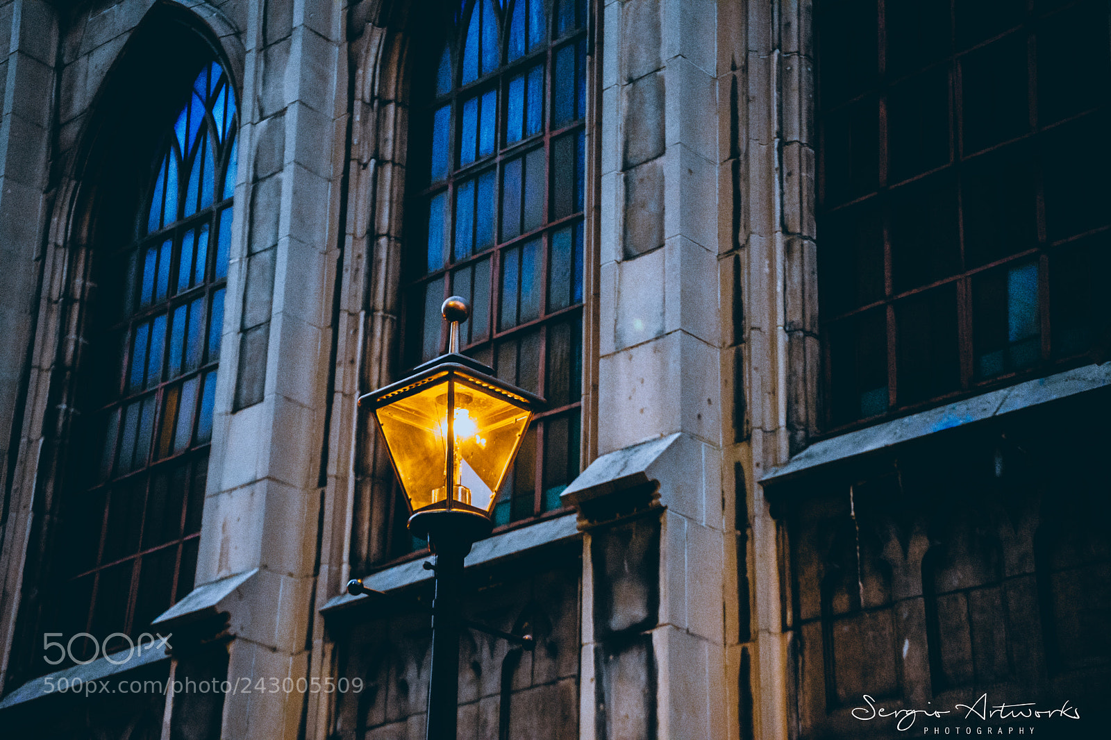 Sony a7 II sample photo. Kitahama, osaka photography