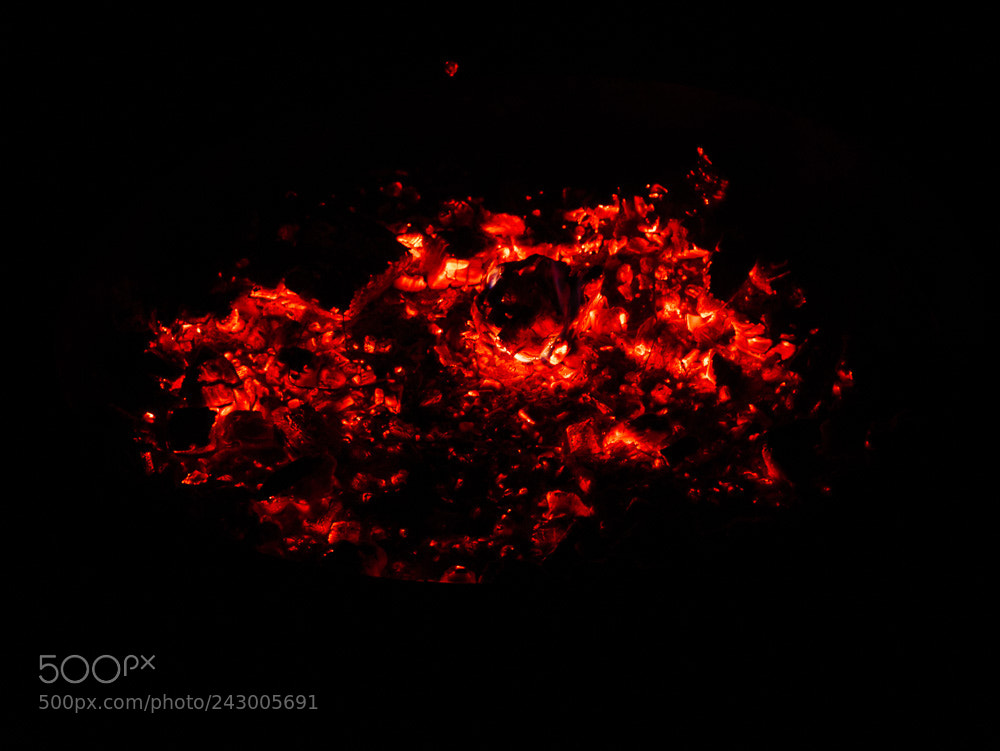 Panasonic Lumix DMC-LX100 sample photo. Embers photography