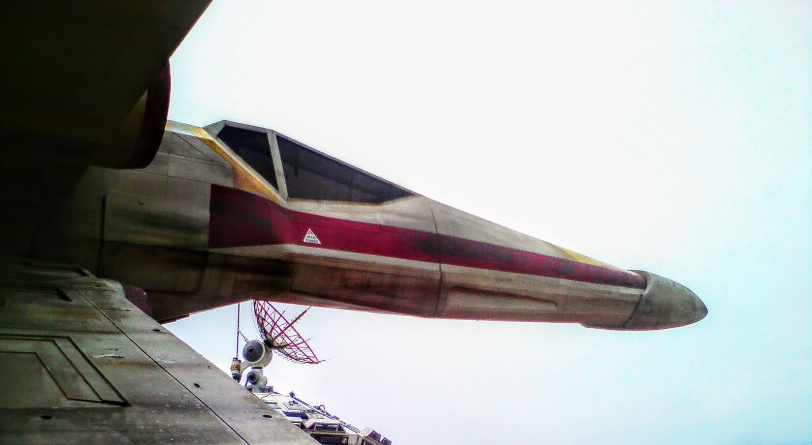 Sony Ericsson C702 sample photo. Avion photography