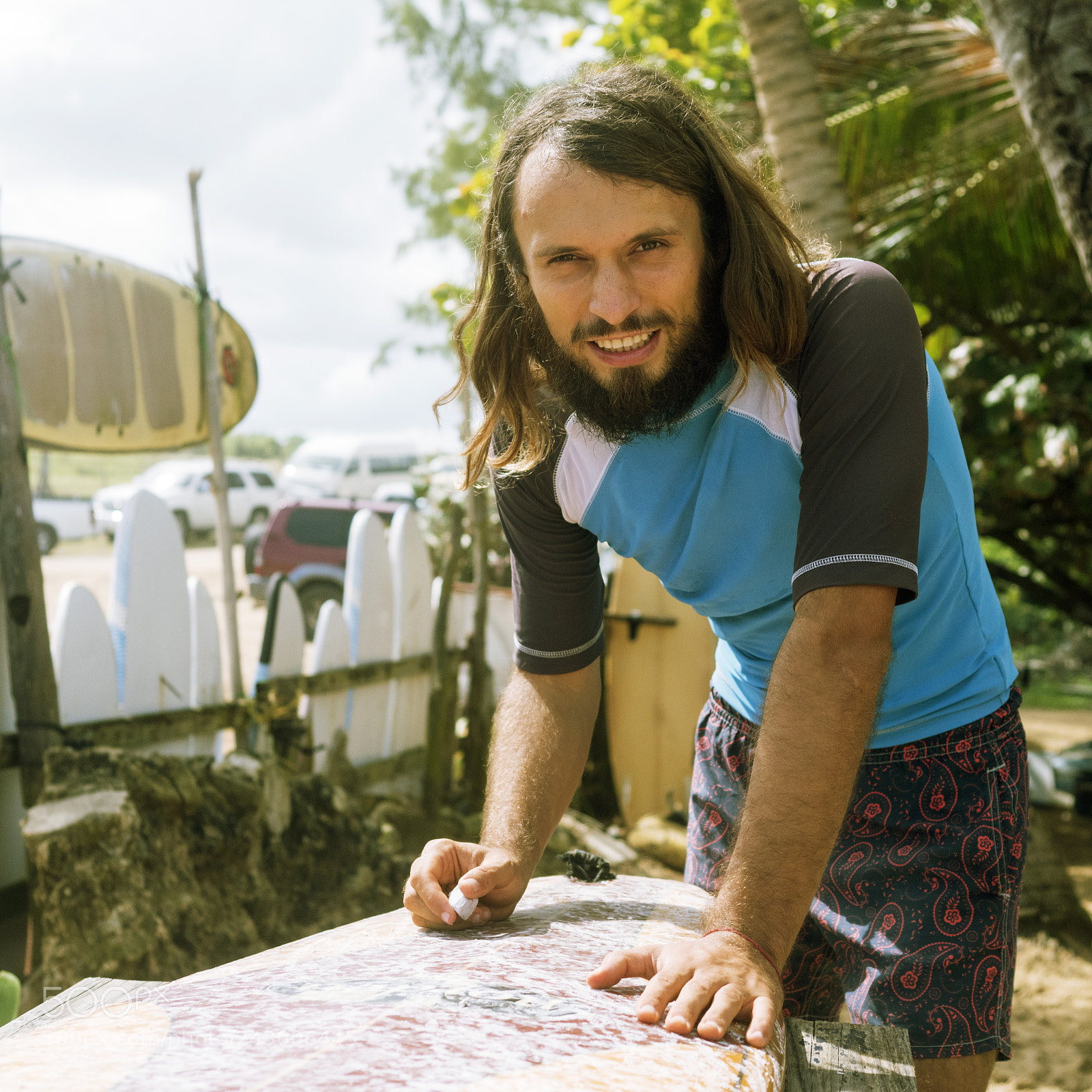 Panasonic Lumix DMC-GX8 sample photo. Surfer rubs the wax photography