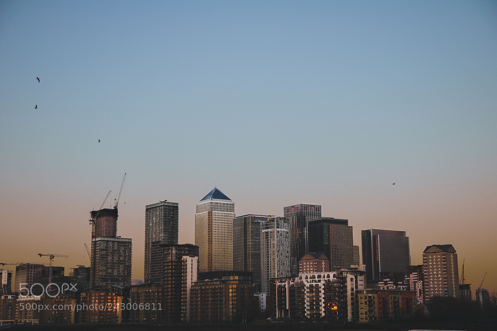 Canon EOS 760D (EOS Rebel T6s / EOS 8000D) sample photo. Canary wharf skyline photography