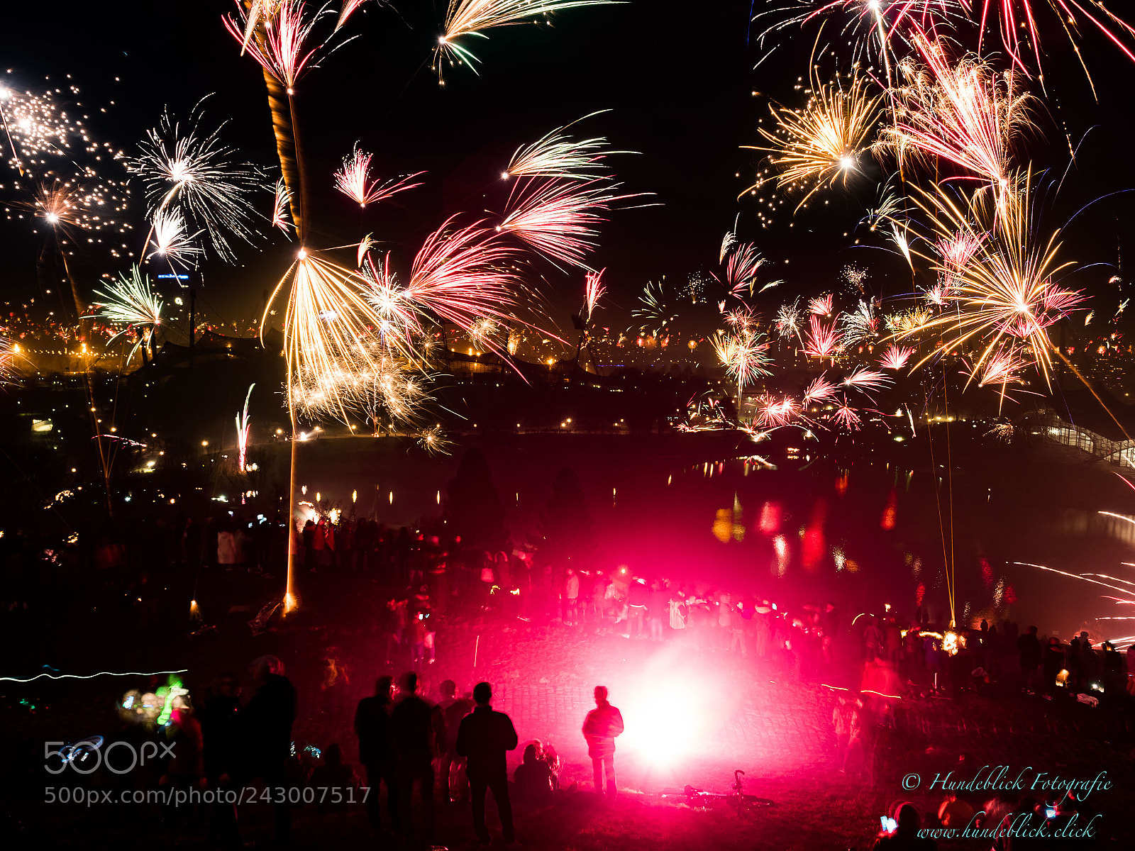 Olympus OM-D E-M1 Mark II sample photo. Munich new year's eve photography