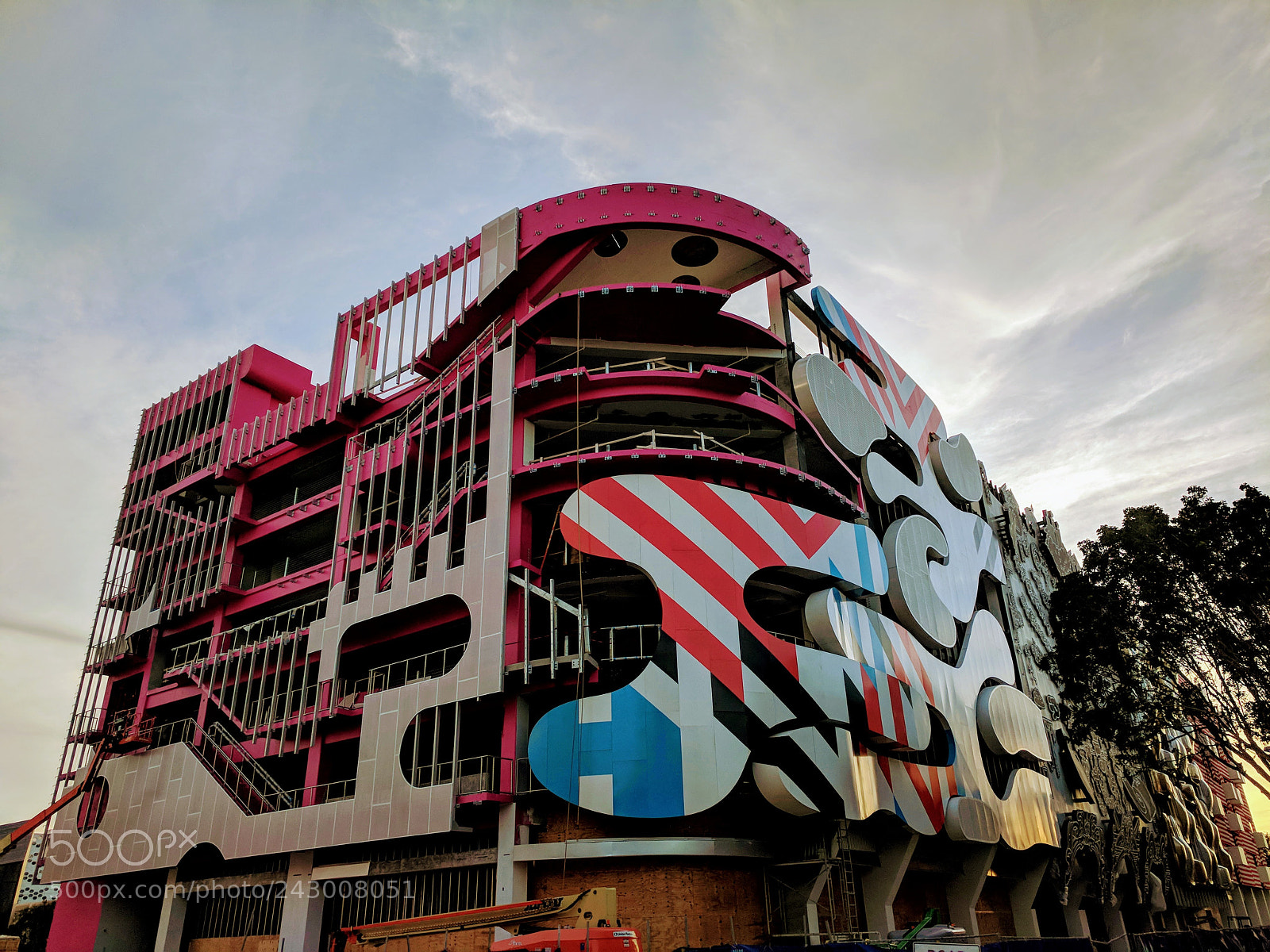 Google Pixel XL sample photo. Design district photography