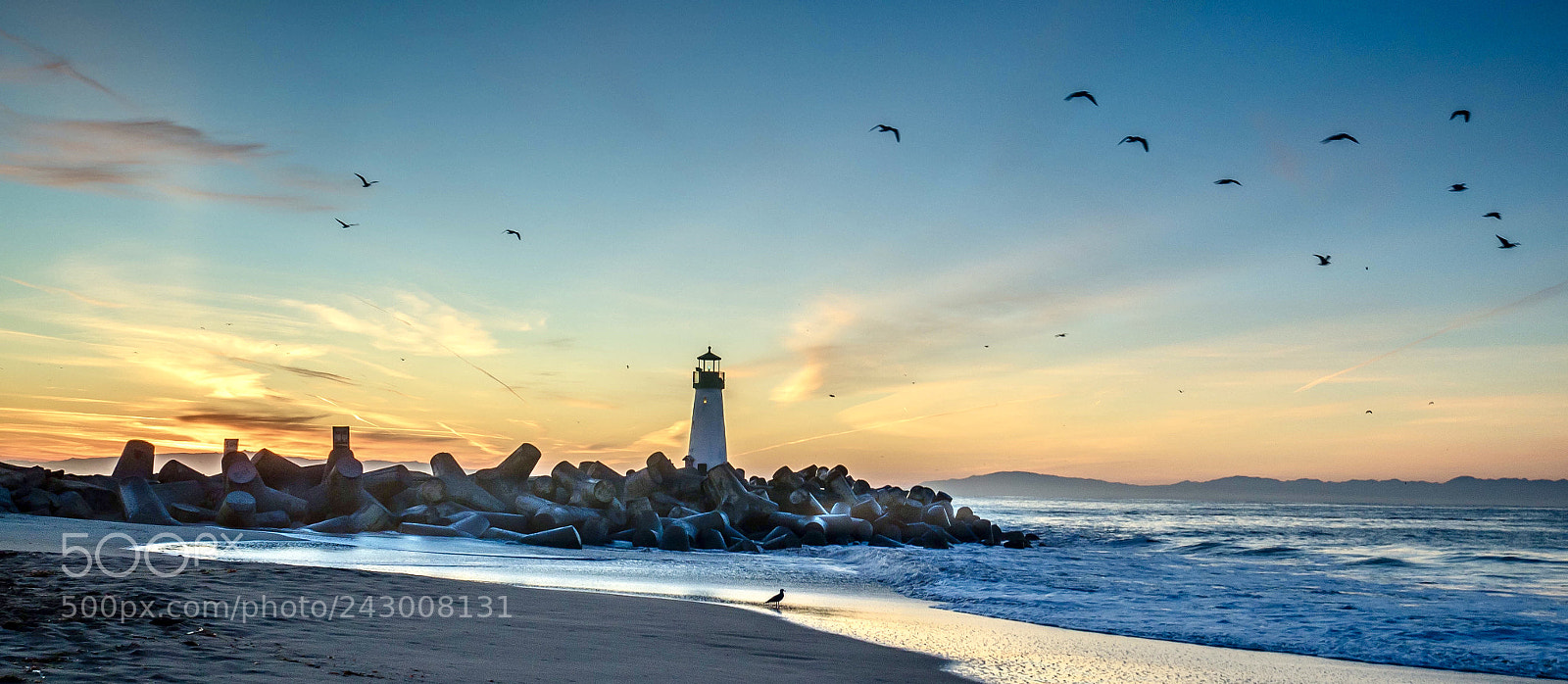 Olympus OM-D E-M5 II sample photo. Walton lighthouse. photography