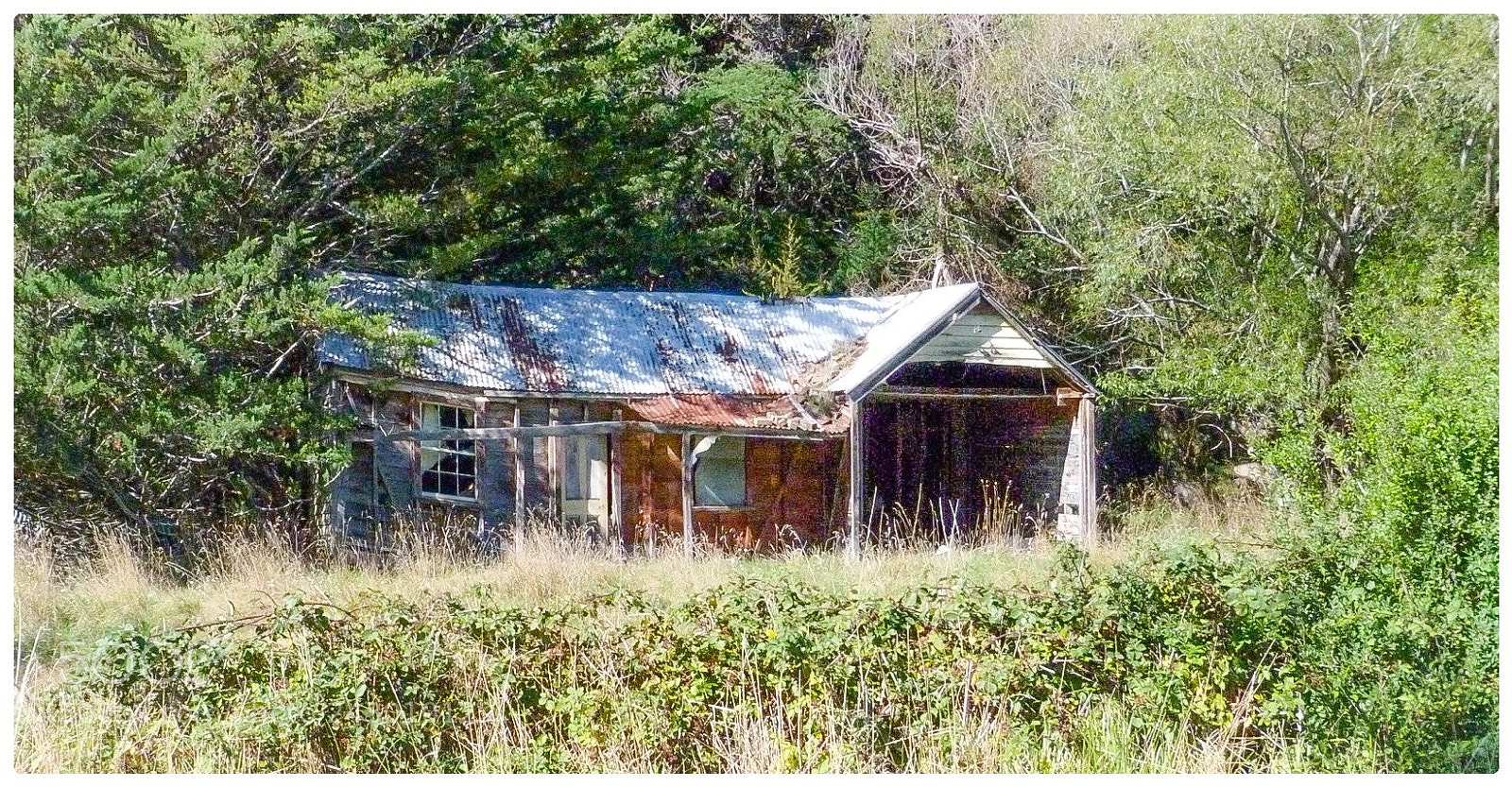 Panasonic Lumix DMC-FZ40 (Lumix DMC-FZ45) sample photo. Abandoned farm buildings photography