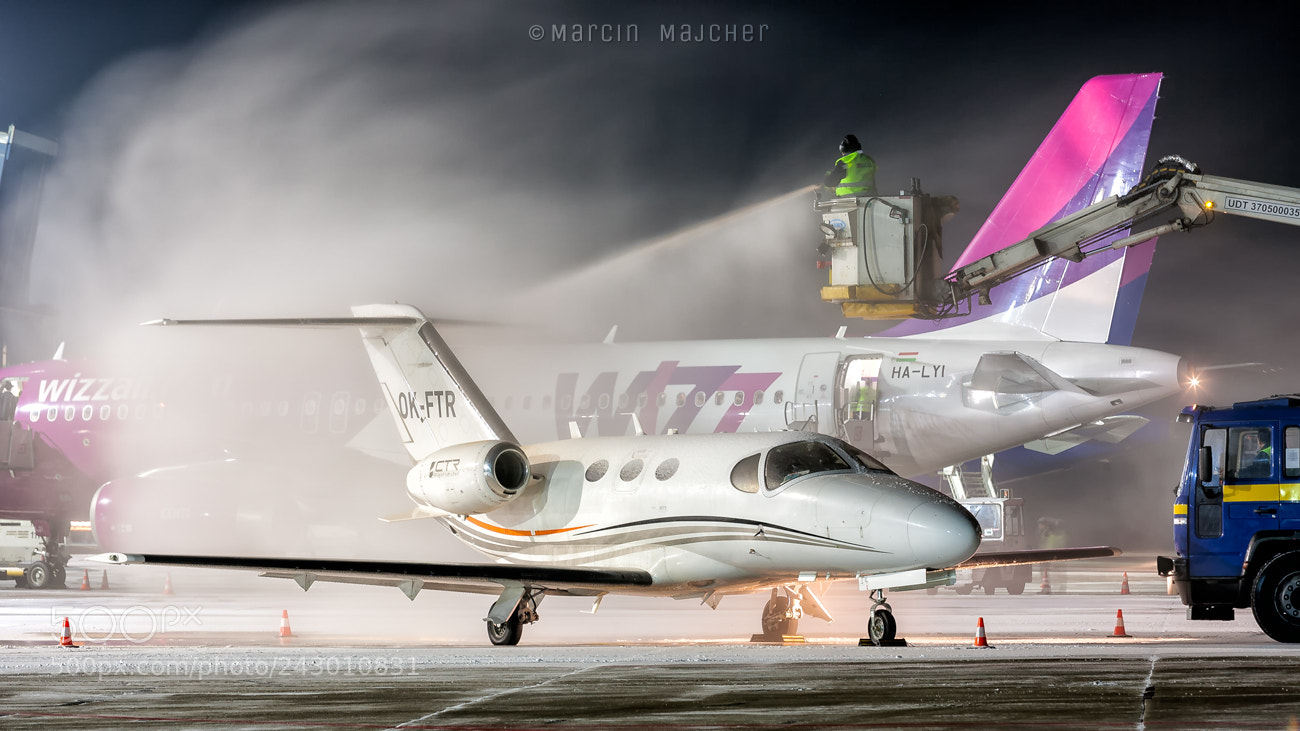 Canon EOS-1D Mark II N sample photo. Deicing photography