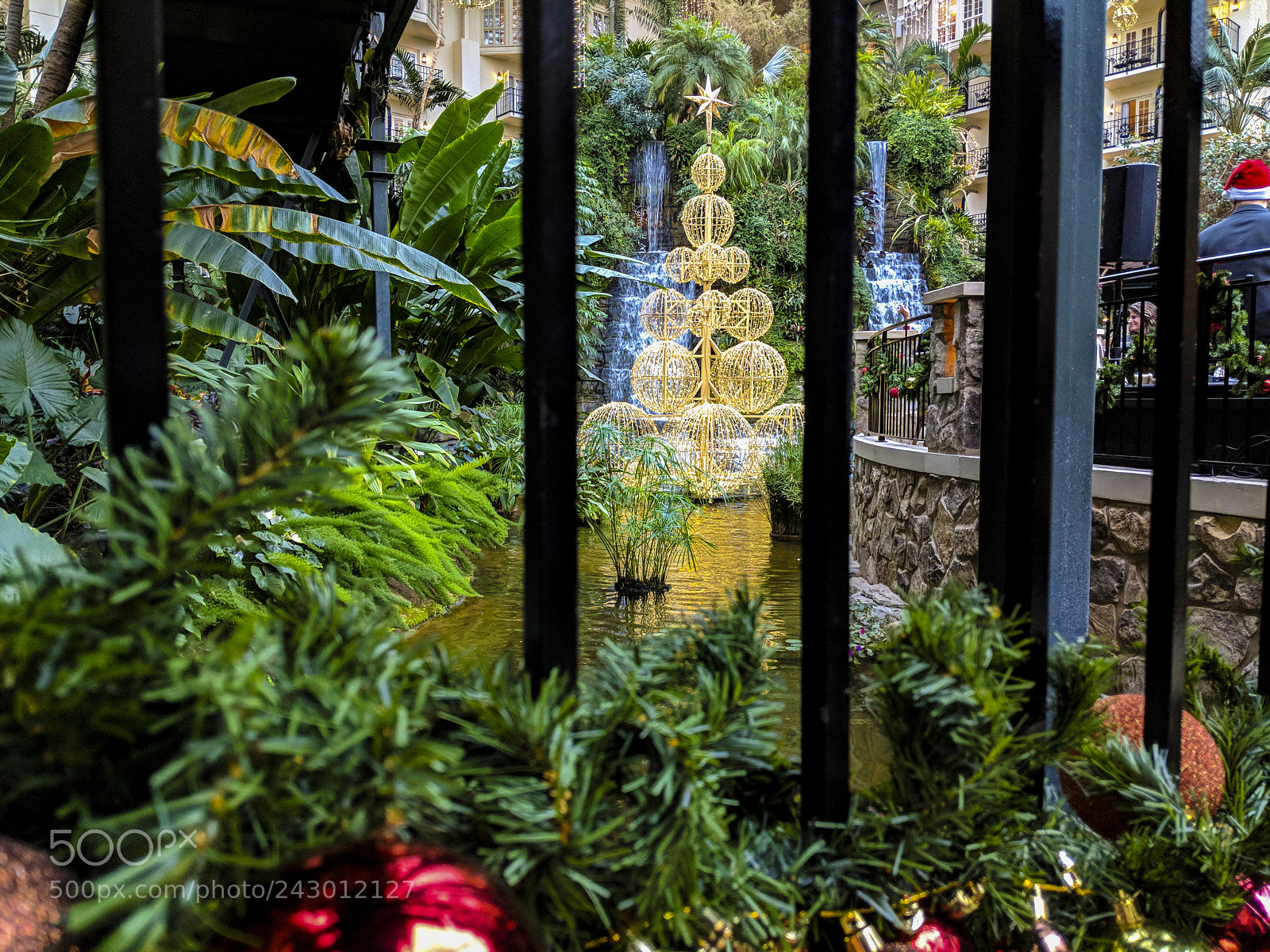 Google Pixel 2 sample photo. Christmas in nashville photography