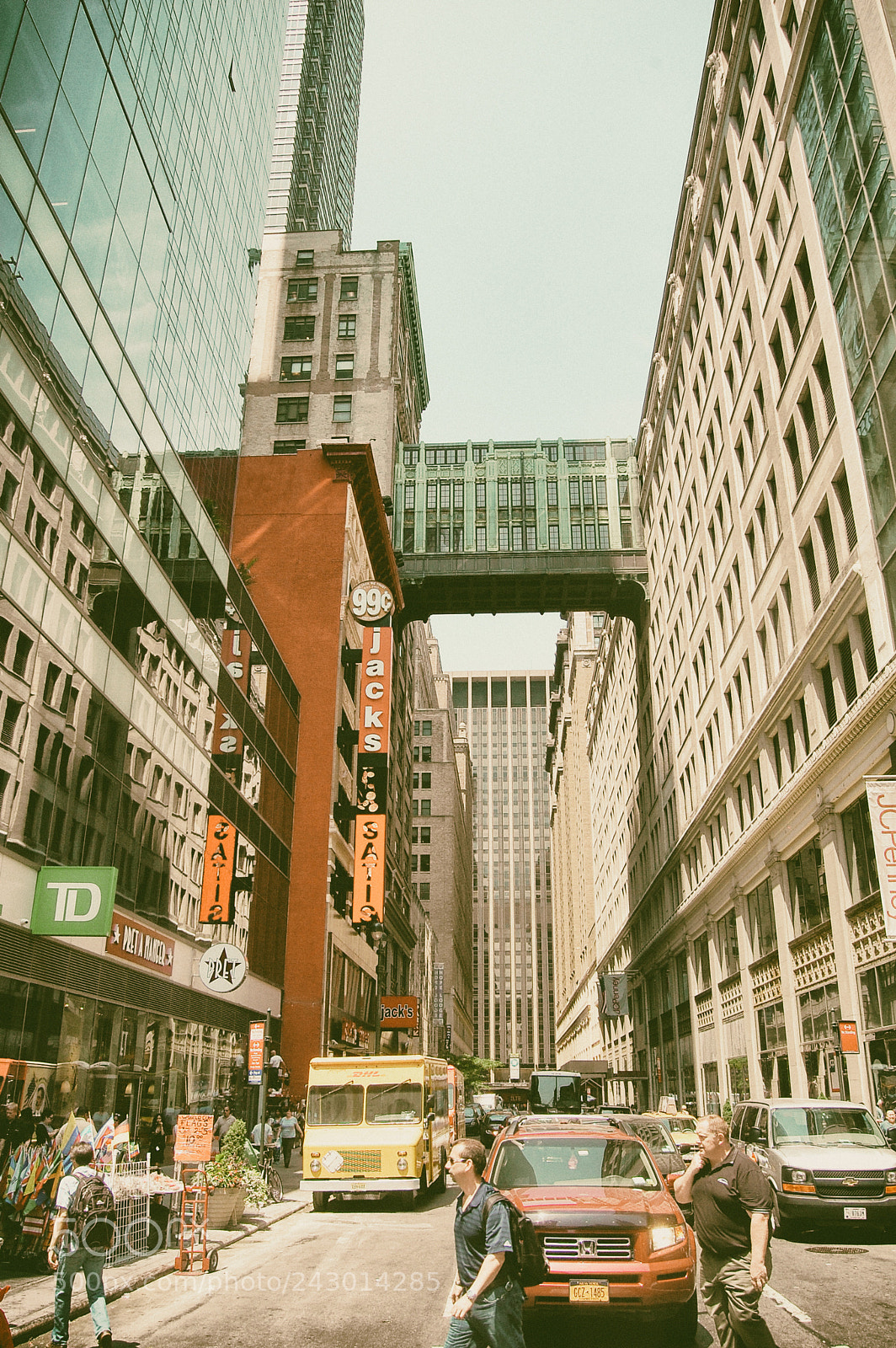 Nikon D40 sample photo. Nyc jacks in perspective photography