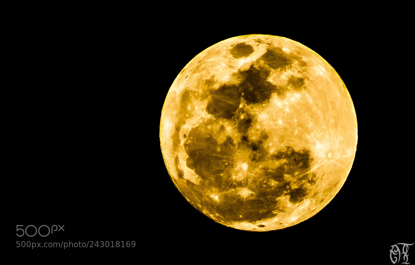 Canon EOS 1200D (EOS Rebel T5 / EOS Kiss X70 / EOS Hi) sample photo. Supermoon photography