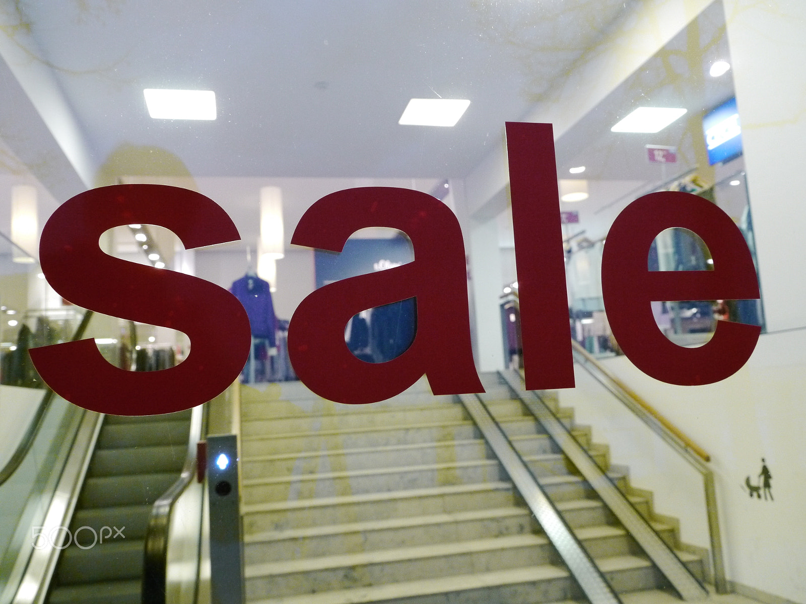 Panasonic Lumix DMC-GH2 sample photo. Sale text on shopping window photography