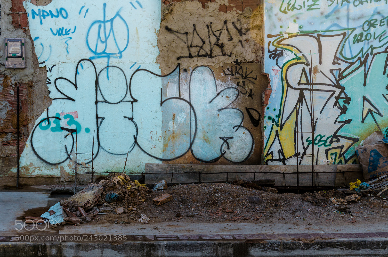 Nikon D5100 sample photo. Grafitti photography