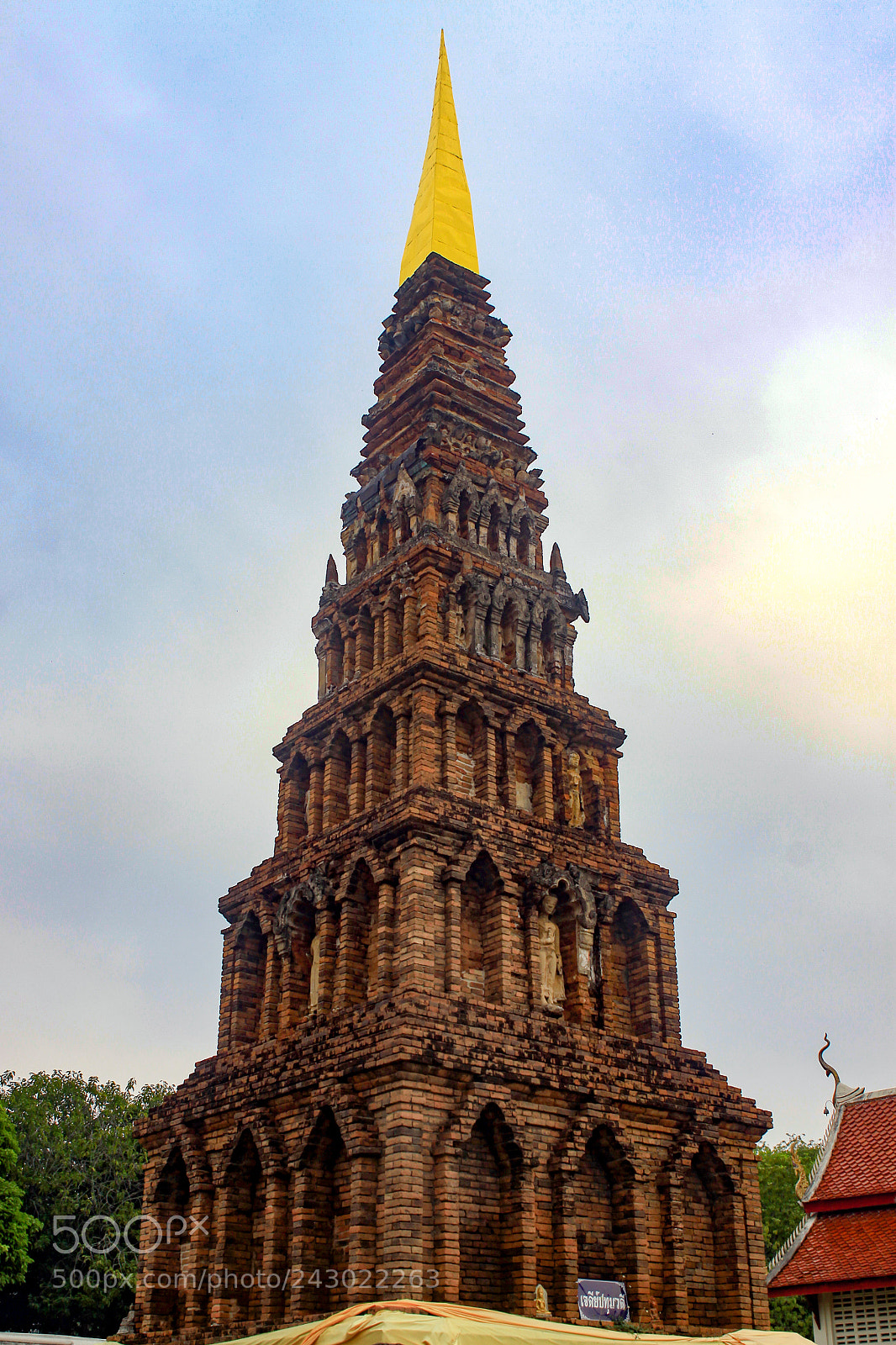 Canon EOS 50D sample photo. Wat phra that haripunchai photography